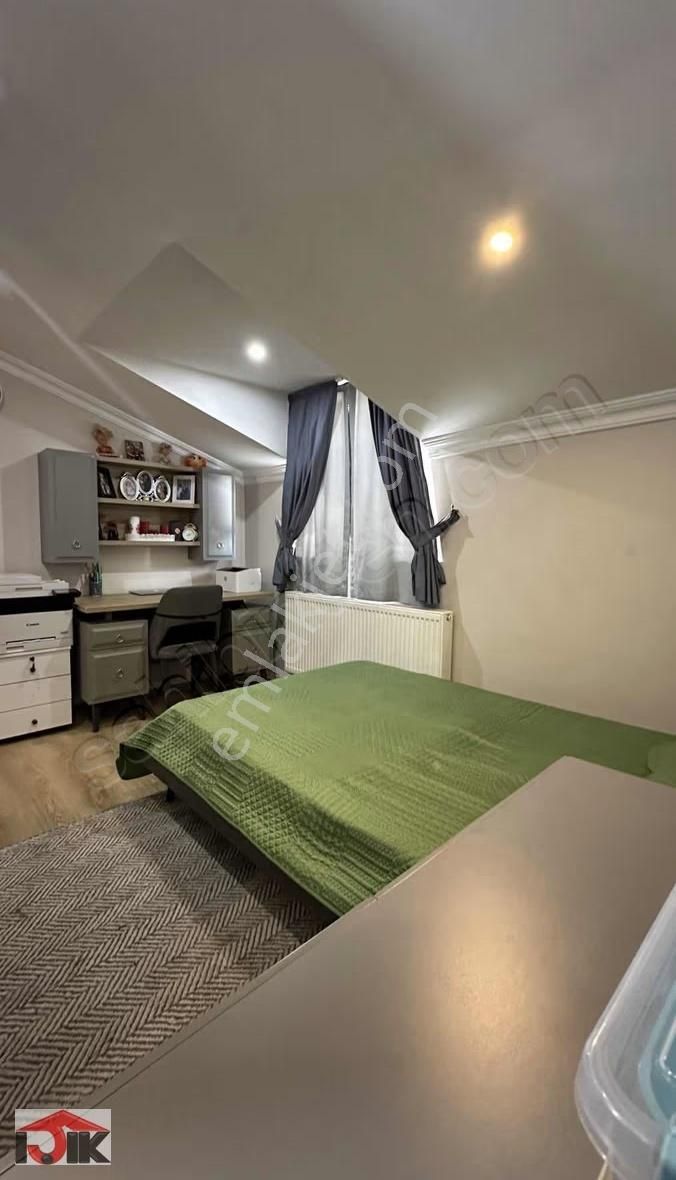 Yeşilyurt Caddesinde Ultra Lüks 4+2 Ayrı Girişli Dublex - Görsel 18