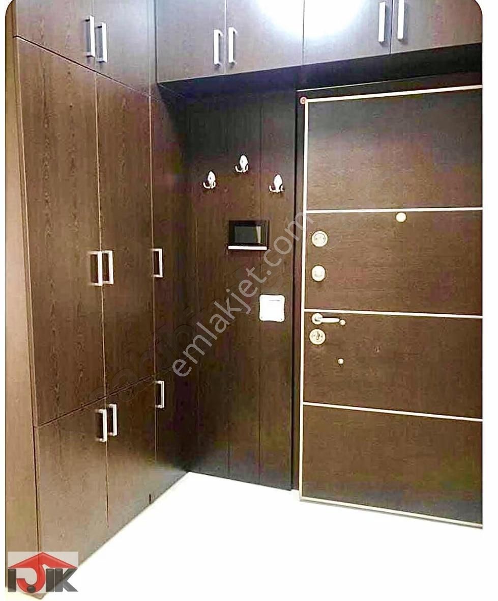 E-5 Yakın Satılık Geniş 3+1 Daire, Merkezi Lokasyon - Görsel 2