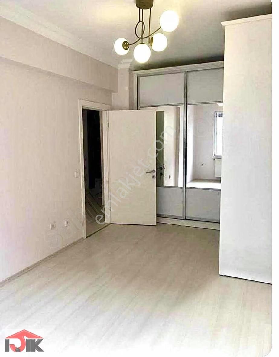 E-5 Yakın Satılık Geniş 3+1 Daire, Merkezi Lokasyon - Görsel 12