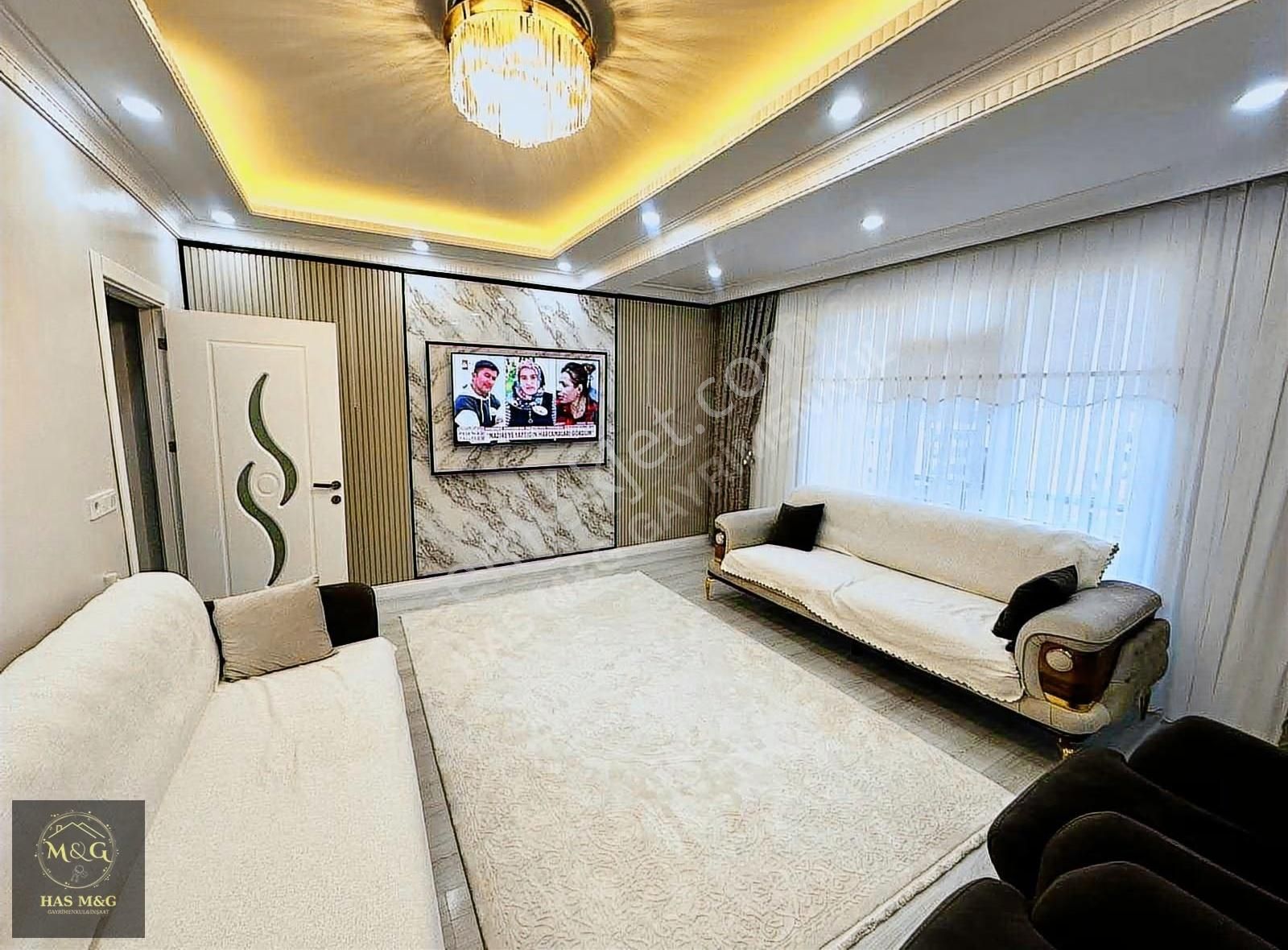 Merkezde Avlu Avm Yakını Ultralüks Geniş 3+1 Arakat Daire