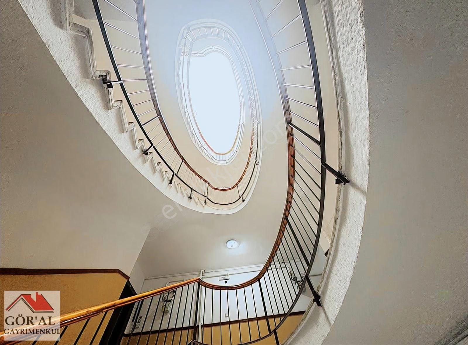 Çetin Emeç Yakını 3+1 Genç Bina Ultra Lüks Açık Oto Parklı - Görsel 4