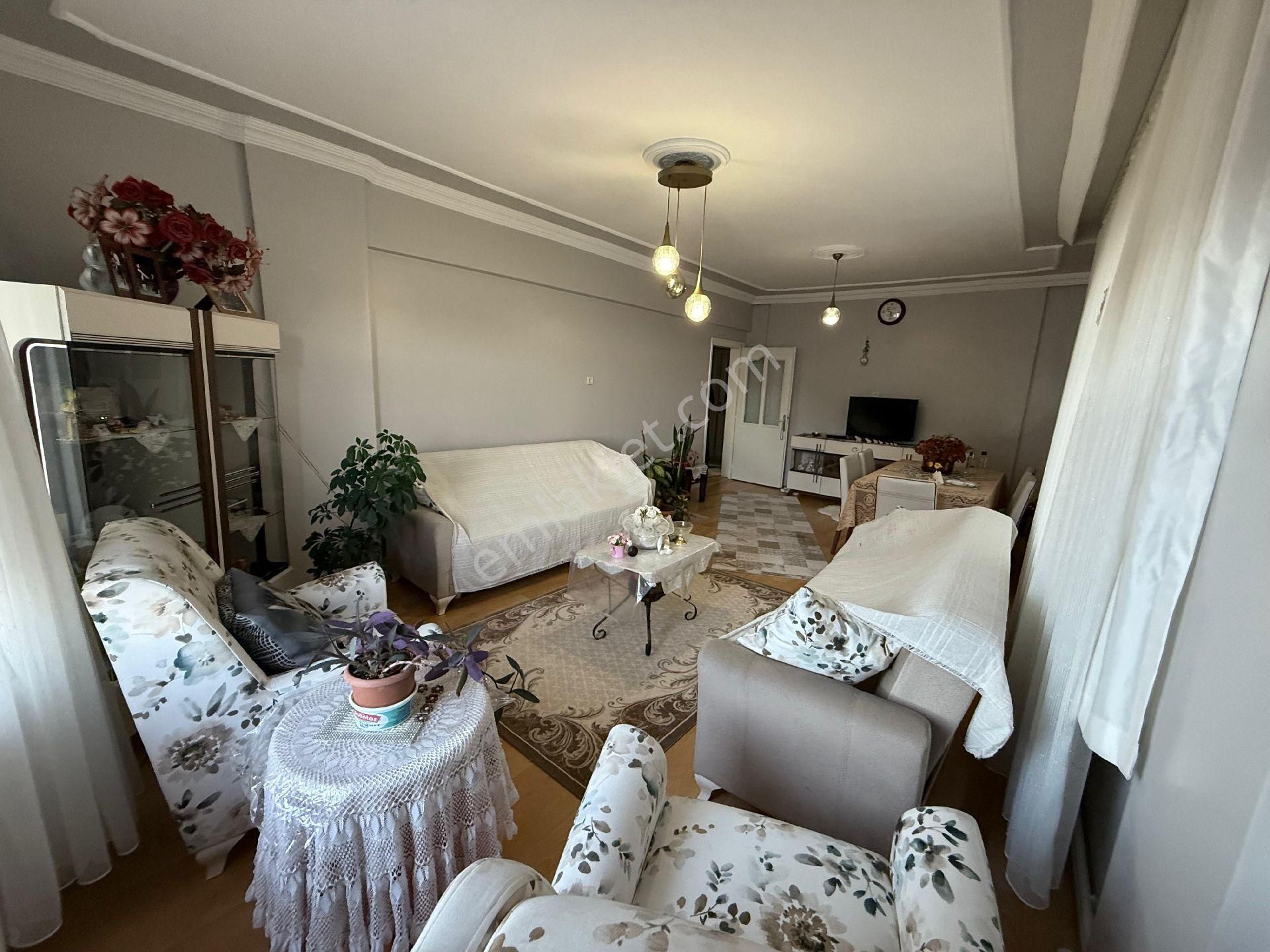 Özçelebi'den Yarenler'de Geniş Ferah Daire 3+1 Doğalgazlı - Görsel 2