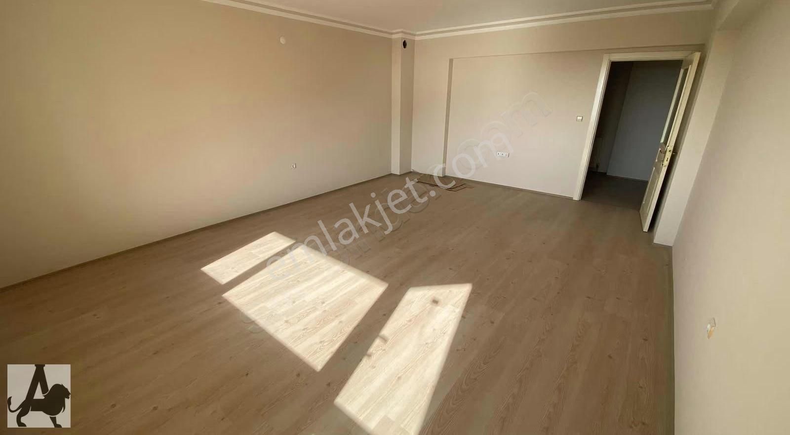 Bilge Yaren Sitesinde 3+1 Muhteşem Kiralık Daire - Görsel 23