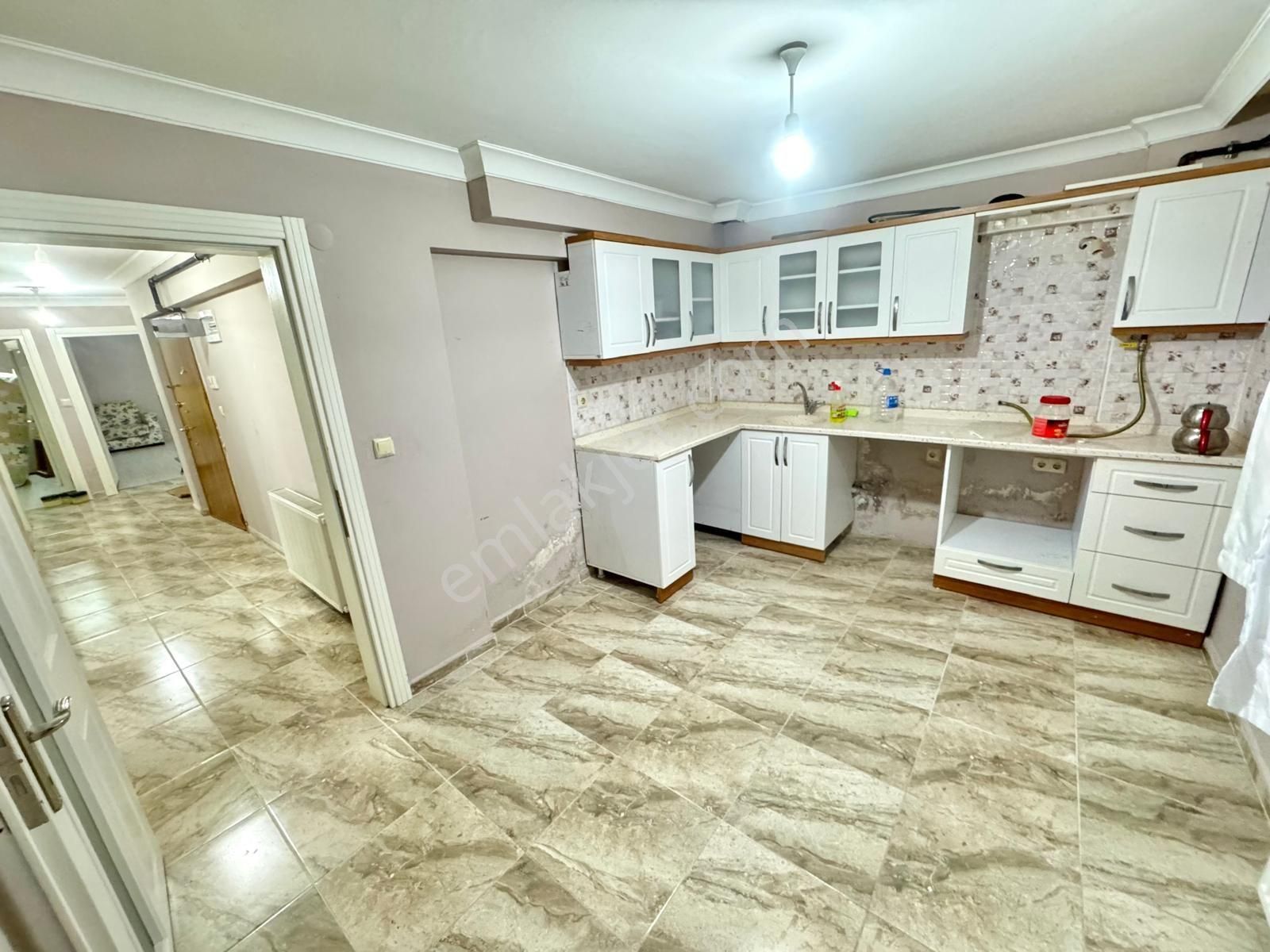 Lider Gayrimenkul'den Kadifekale Mh. 2+1 Giriş Kat Yıllık Fırsat Daire - Görsel 4