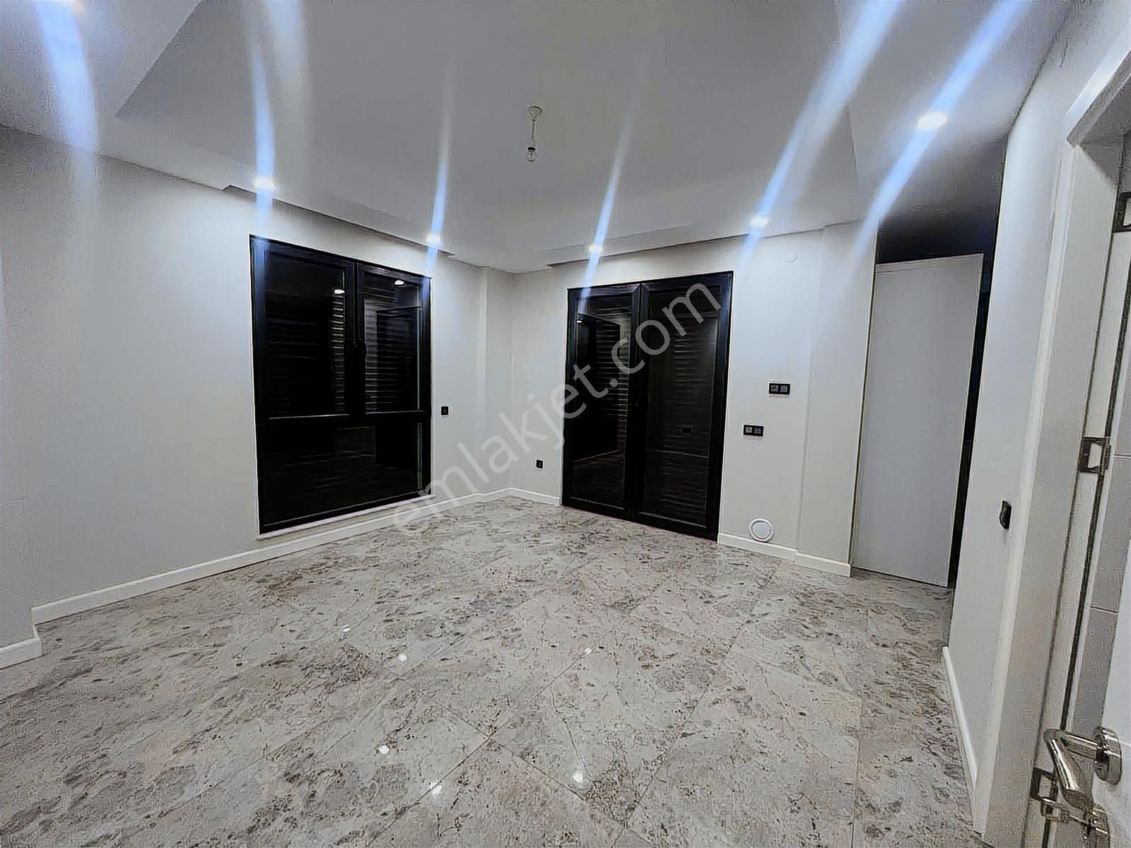 Döşemealtı Yeşilbayır Ayrı Giriş Müstakil Havuzlu Triplex Villa - Görsel 26