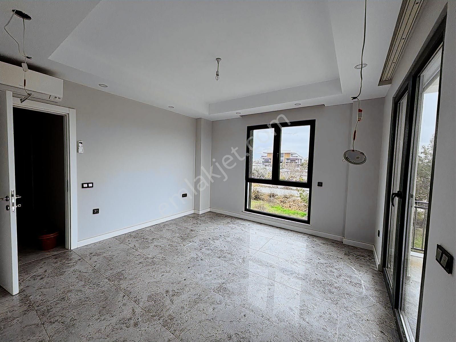 Döşemealtı Yeşilbayır Ayrı Giriş Müstakil Havuzlu Triplex Villa - Görsel 8