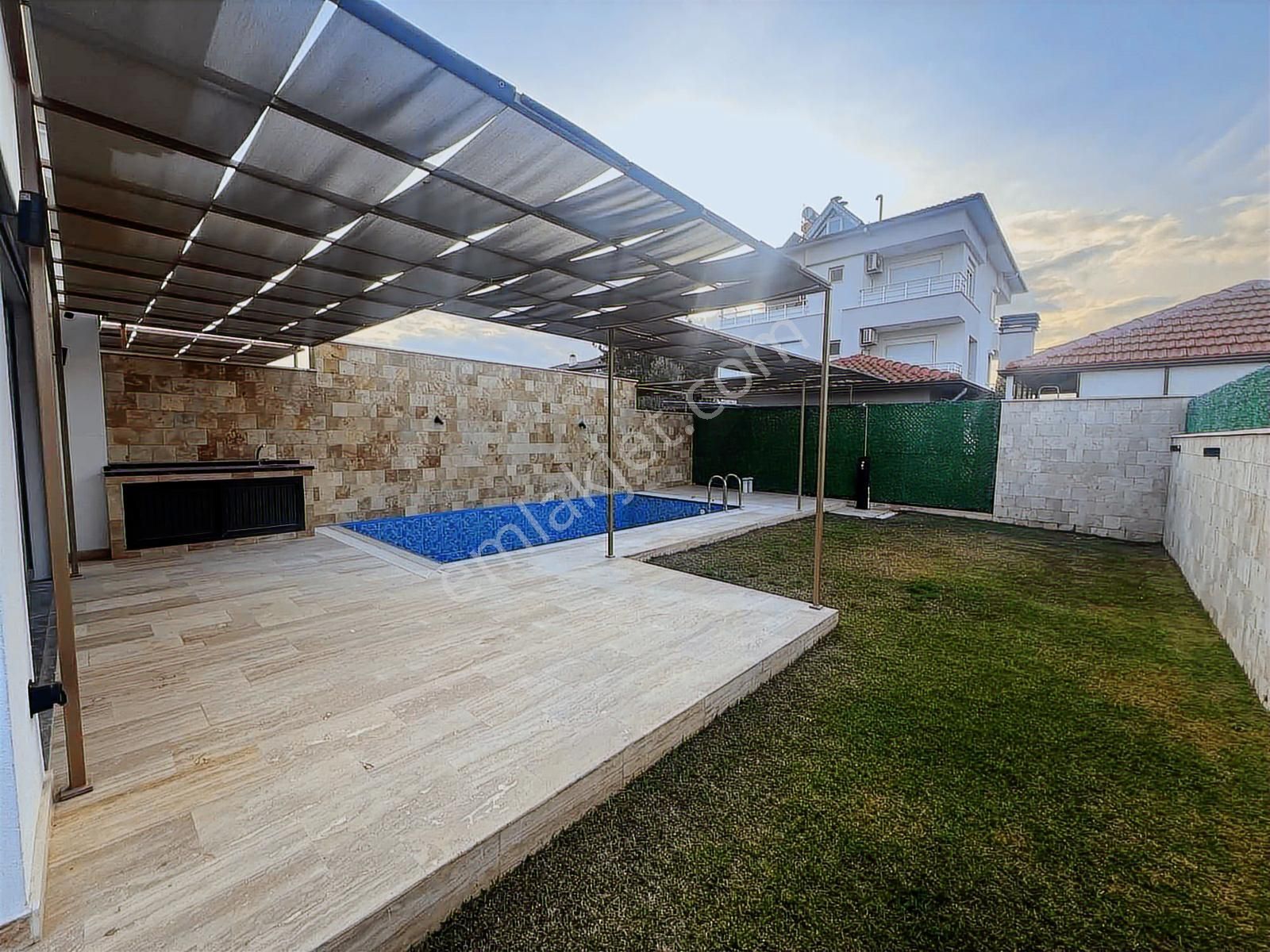 Döşemealtı Yeşilbayır Ayrı Giriş Müstakil Havuzlu Triplex Villa - Görsel 28