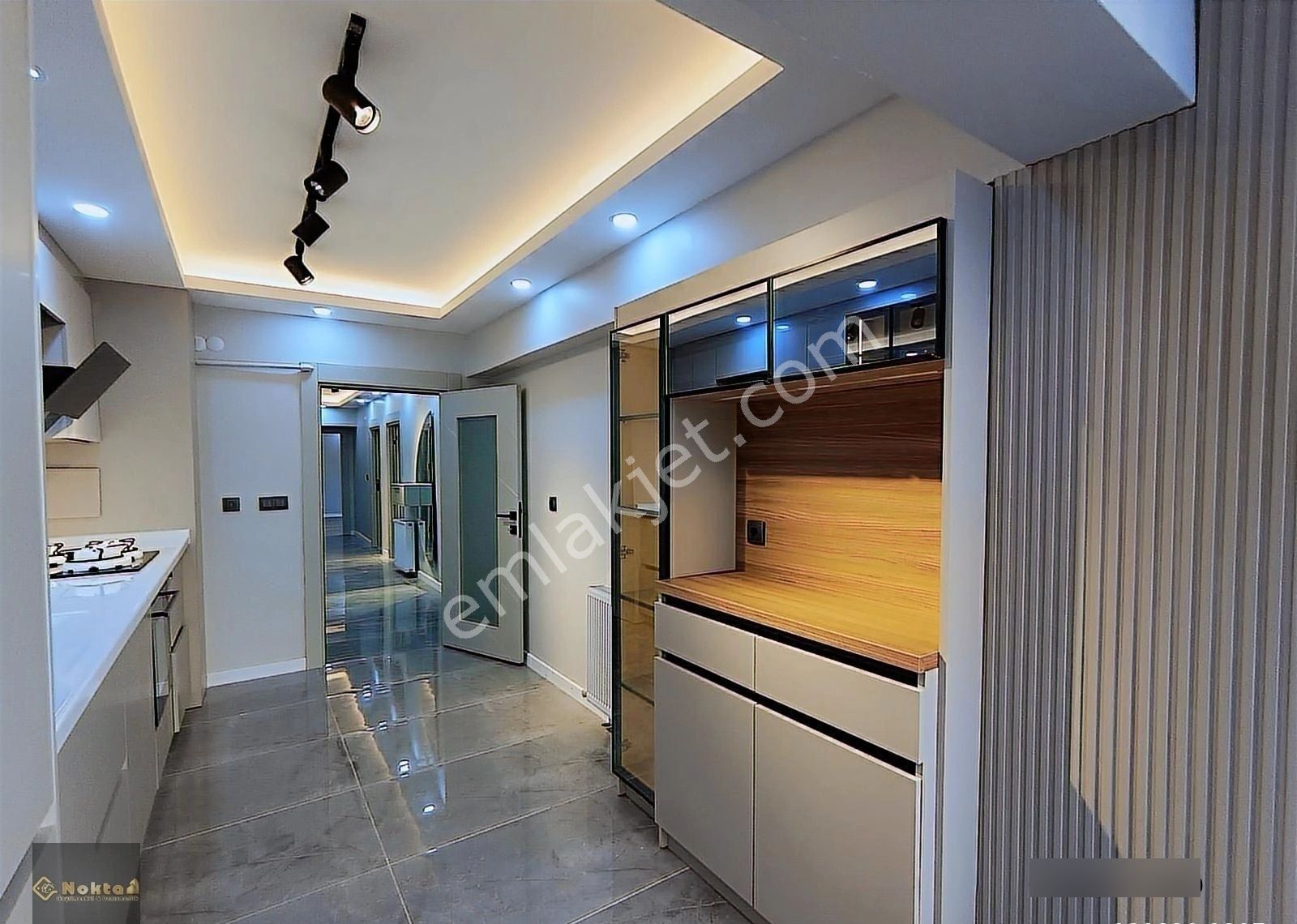 İstasyon Mahallesinde Komple Yapılı 3+1// 125m2 Son Katta