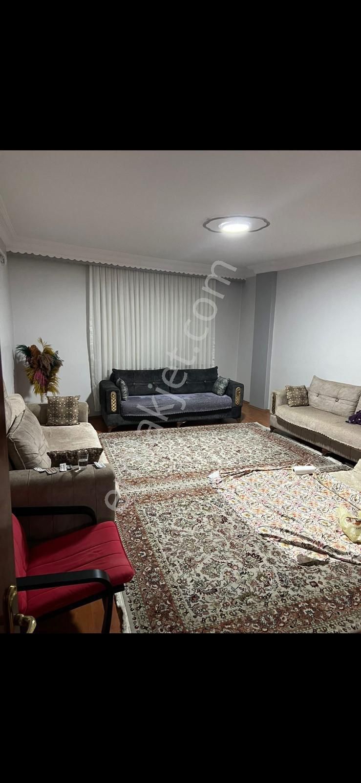 50. Yıl Mah 3+1 130 M2 2. Kat Orhangazi Okuluna Yakın Temiz Kiralık Daire Eşyasızdır