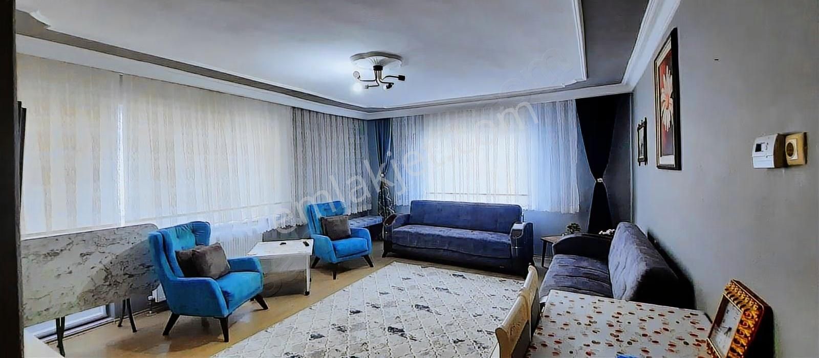 Karacabey Gazi'de Site İçi Satılık 3.kat 2+1 Kombili Daire