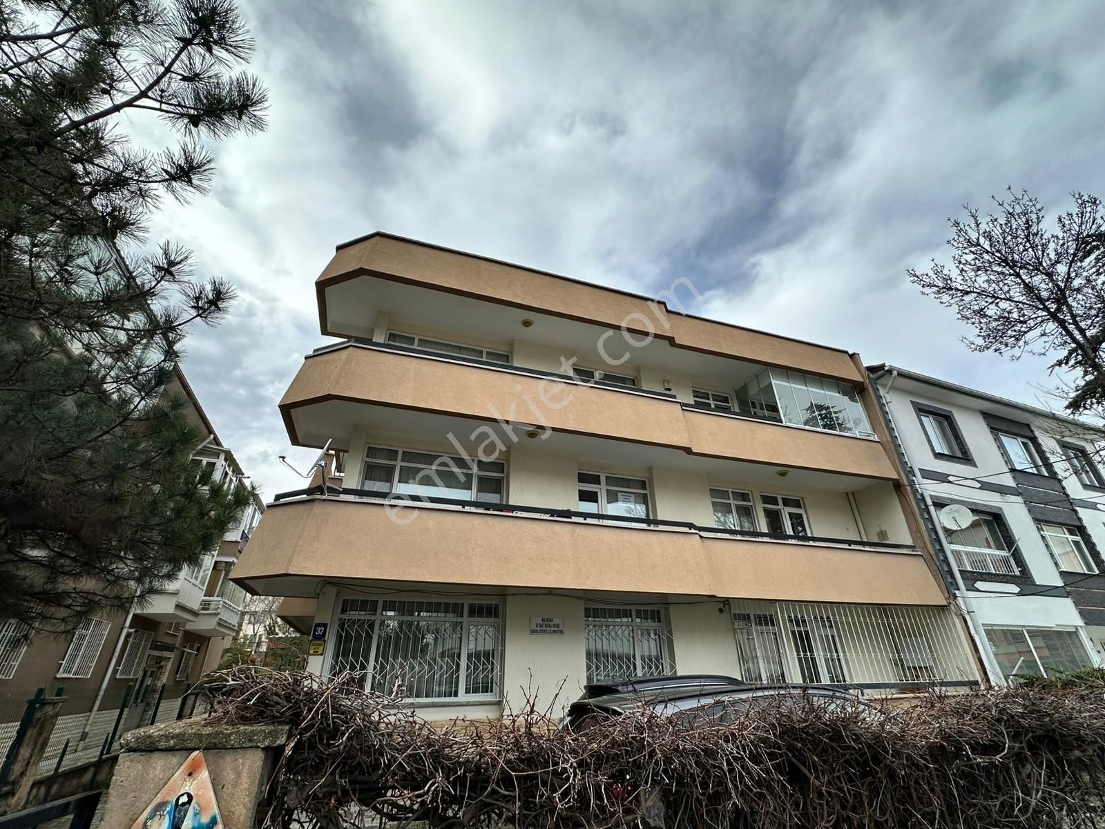 Uzman Emlak Ofisinden Çiçekli Mh.de Bağımsız Geniş 3+1 Daire - Görsel 25