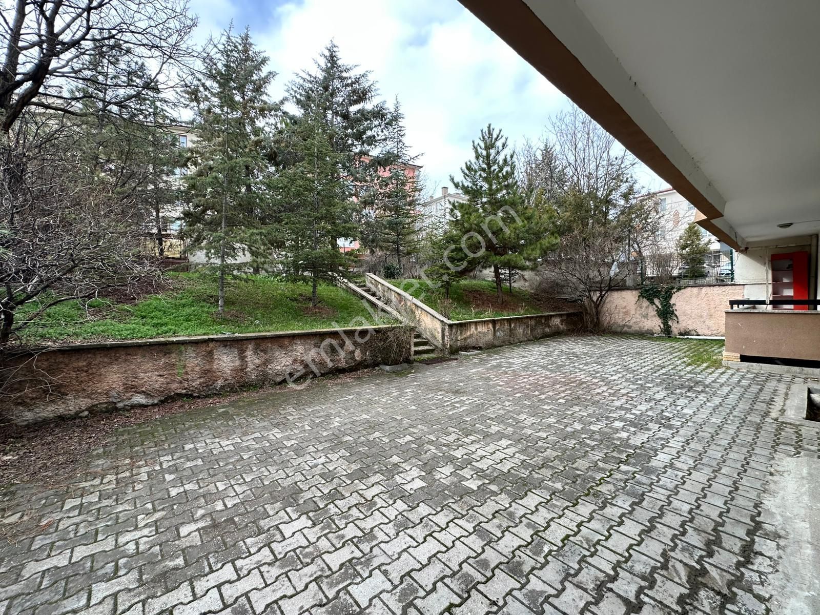 Uzman Emlak Ofisinden Çiçekli Mh.de Bağımsız Geniş 3+1 Daire - Görsel 21