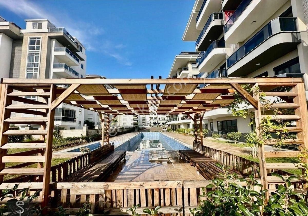 Alanya Kestel'de Kiralık 1+1 Aktiviteli Denize 150m Eşyalı Daire - Görsel 24