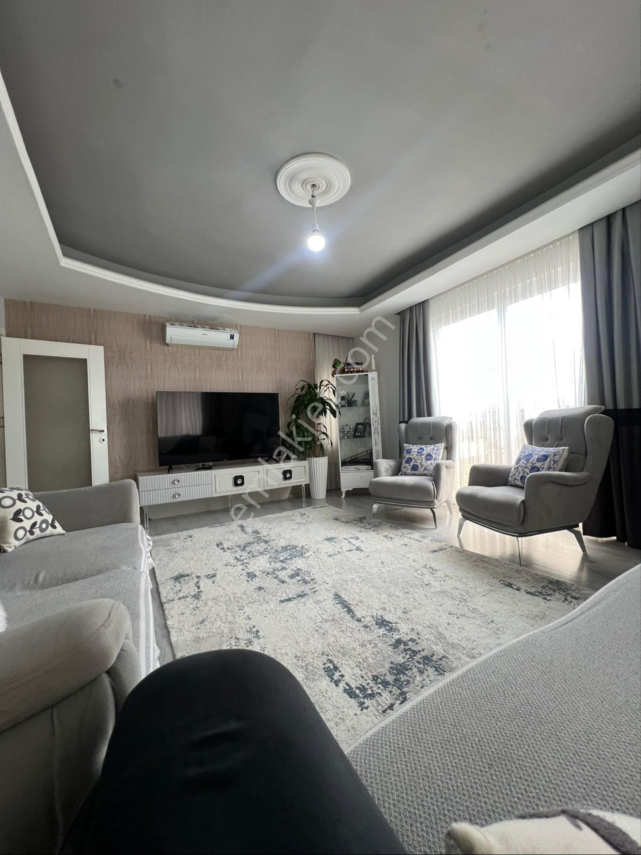 Havuzlu Ve Geniş Daire İsteyenlere Muhteşem Sitede Dairemiz İlanda - Görsel 17