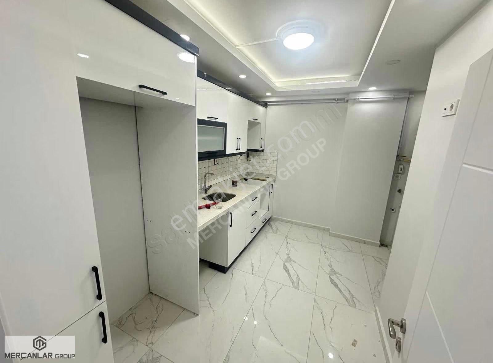 Uğurmumcu Mah Cadde Üstü Satılık 1.kat - Görsel 12