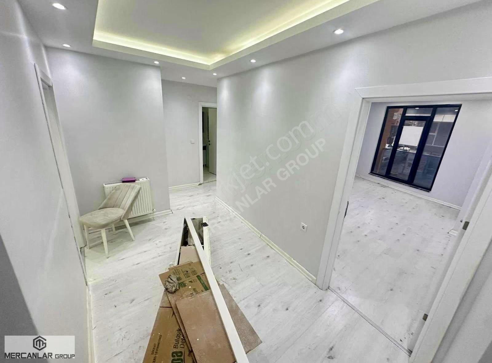 Uğurmumcu Mah Cadde Üstü Satılık 1.kat - Görsel 4