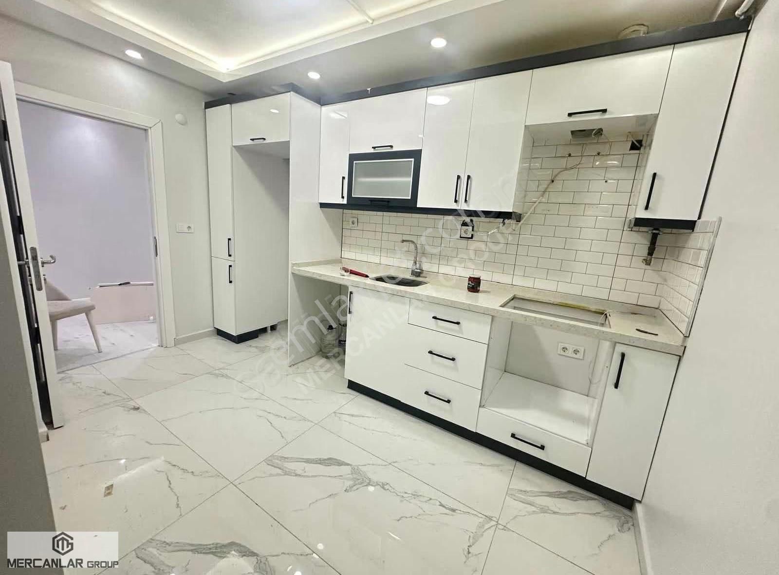 Uğurmumcu Mah Cadde Üstü Satılık 1.kat - Görsel 7