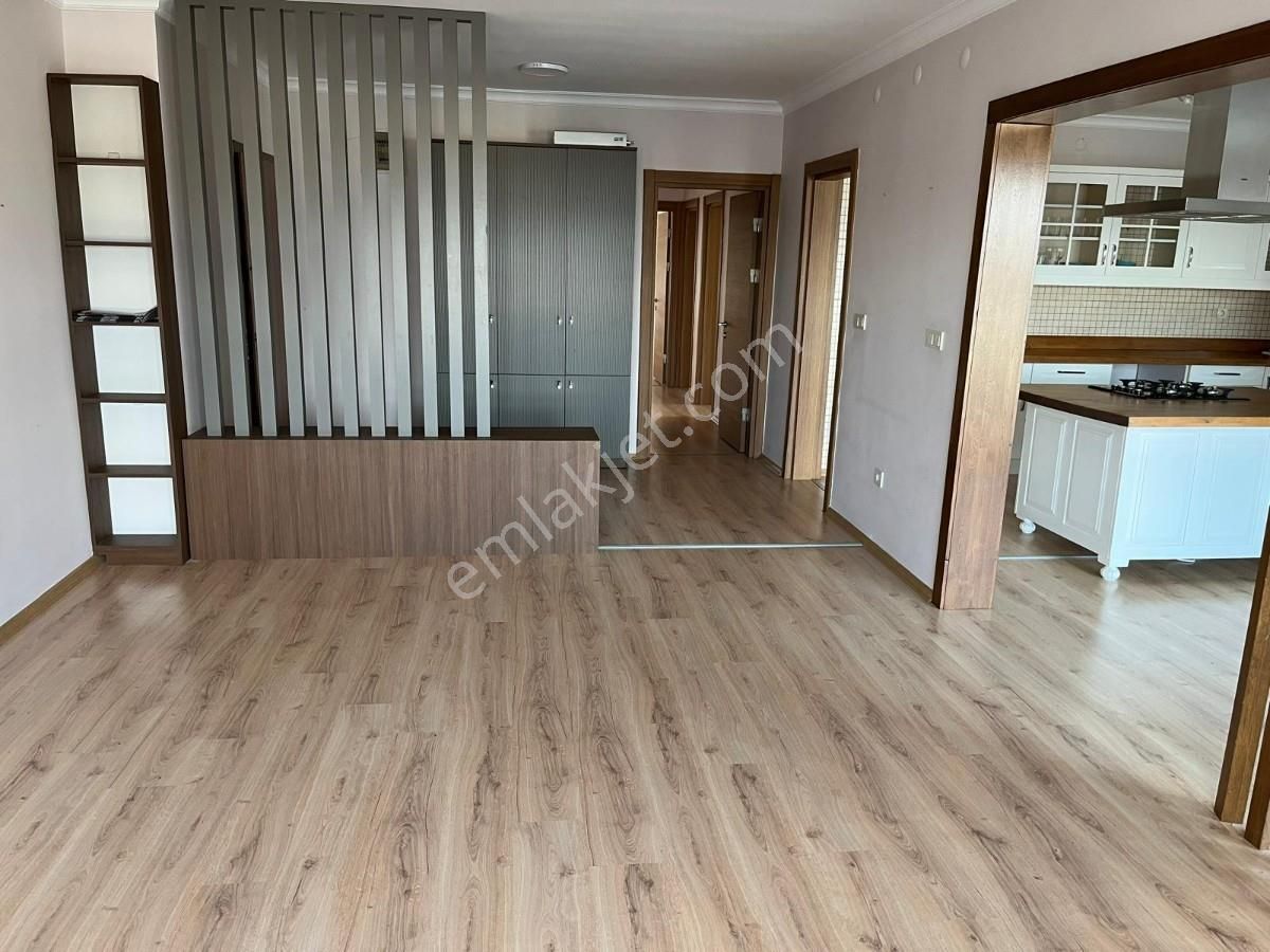 M Kemal Mah Yüksek Vadi Evlerinde Full Yapılı 3+1 Kiralık Daire - Görsel 13