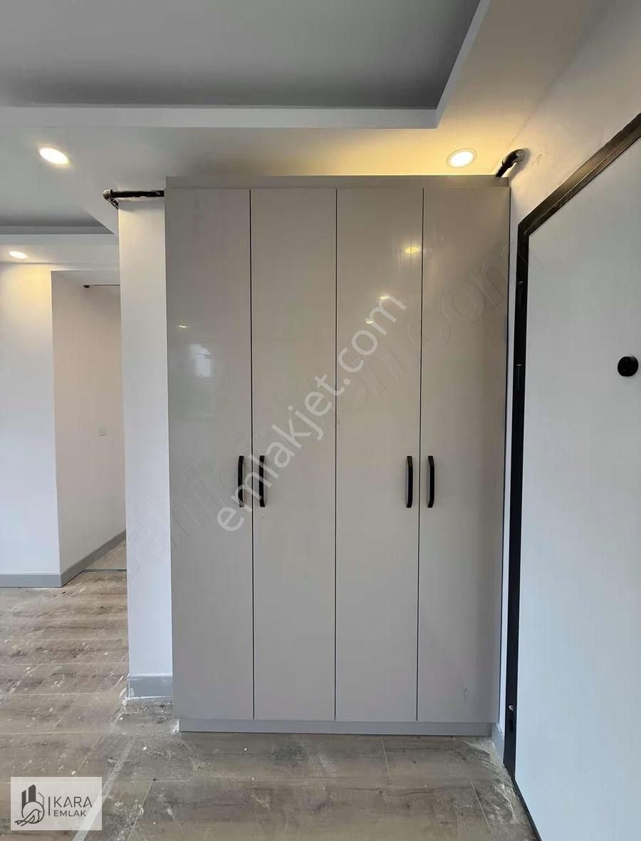 Yeni Mah'de 2+1 90 M2 Düz Giriş Ön Cephe