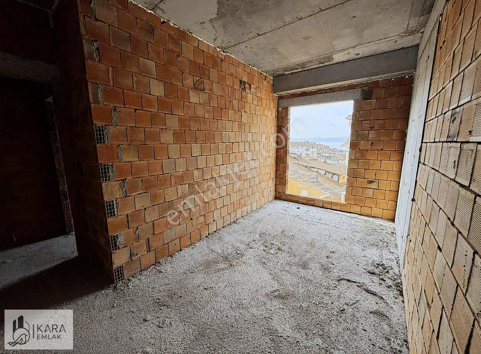 Kanarya Mah'de Göl Manzaralı 2+1 80 M2 Satılık Daire - Görsel 3