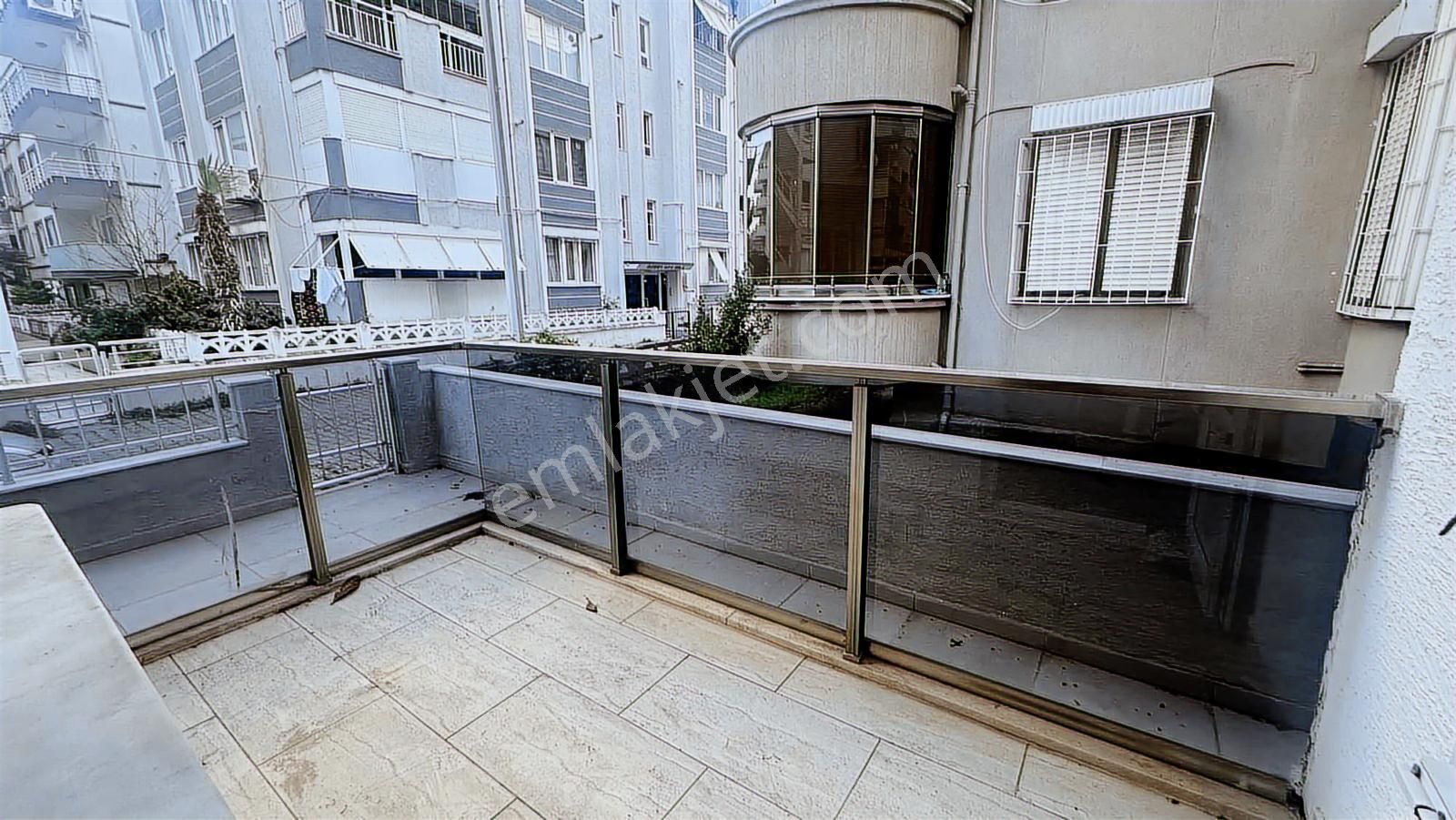 Güzelyalı Denize Sıfır Kiralık 2+1 Daire - Görsel 4