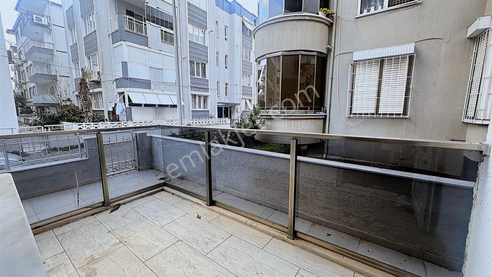Güzelyalı Denize Sıfır Kiralık 2+1 Daire - Görsel 24