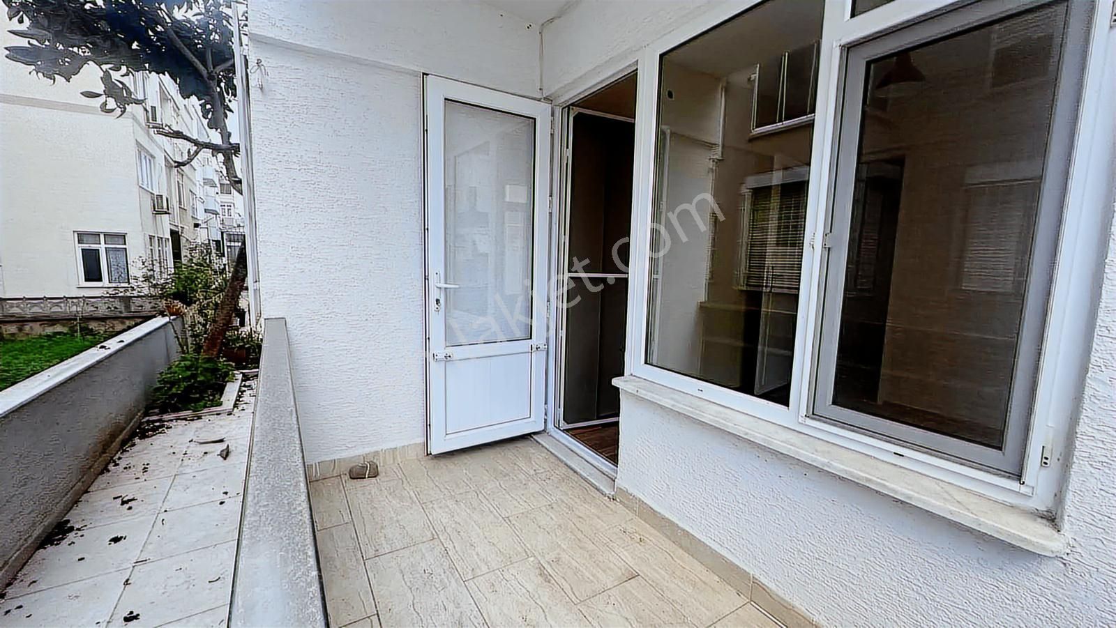 Güzelyalı Denize Sıfır Kiralık 2+1 Daire - Görsel 6