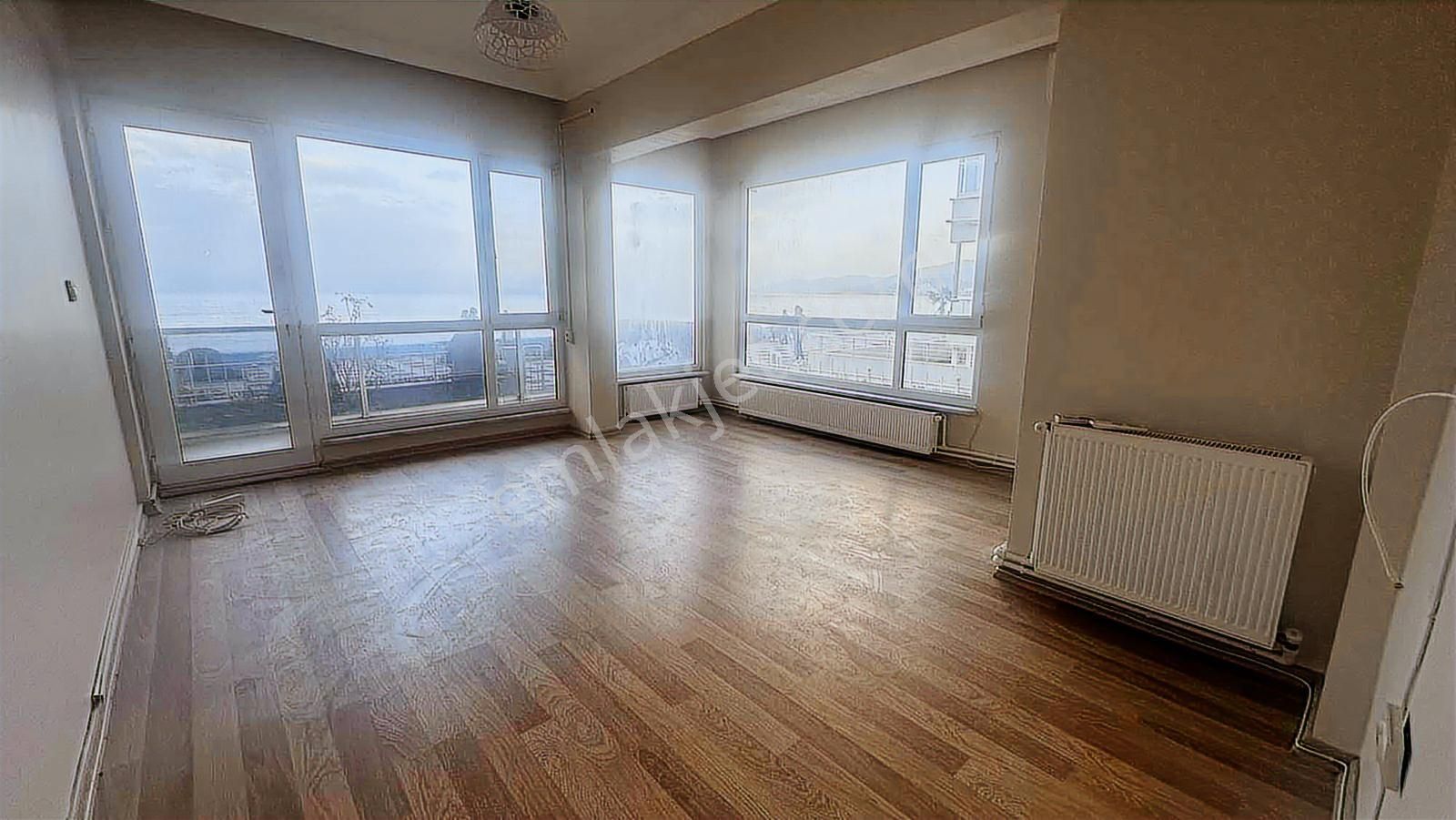 Güzelyalı Denize Sıfır Kiralık 2+1 Daire - Görsel 20