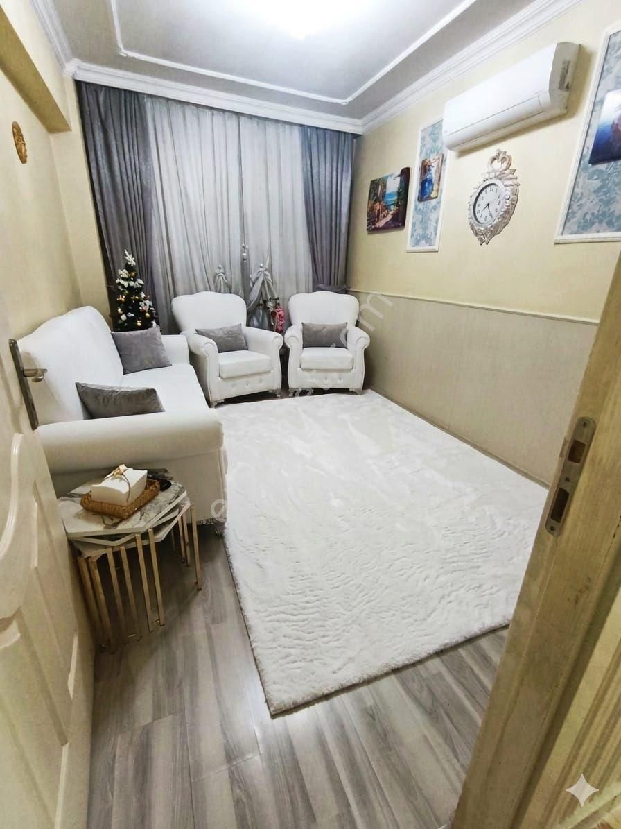 Sahibinden Acil Satılık Şehir Merkezinde Krediye Uygun Masrafsız Daire Yazicik Konutlarinda 8 Yillik