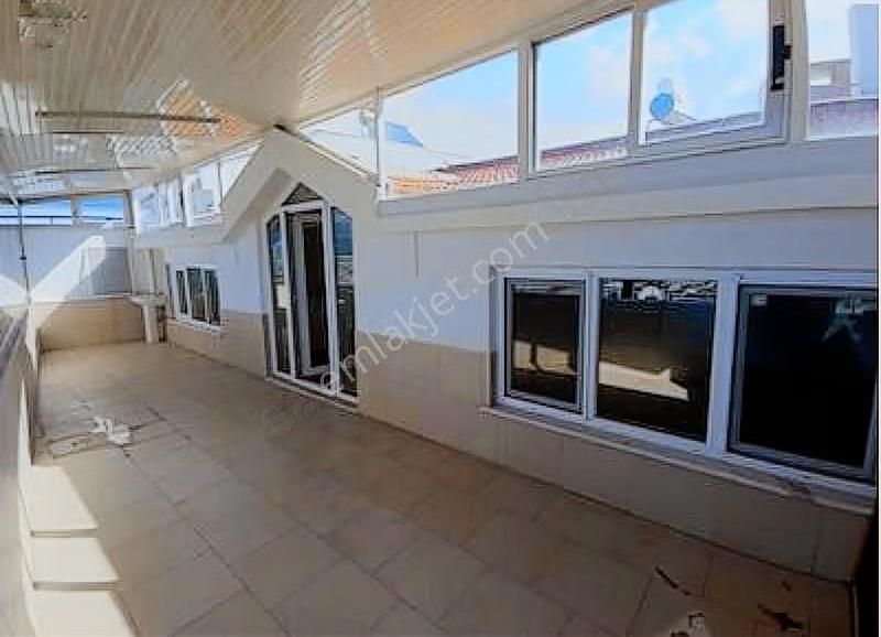 Eşsiz Panaromik Deniz Manzaralı Kiralık Çatı Dubleksi Daire - Görsel 3