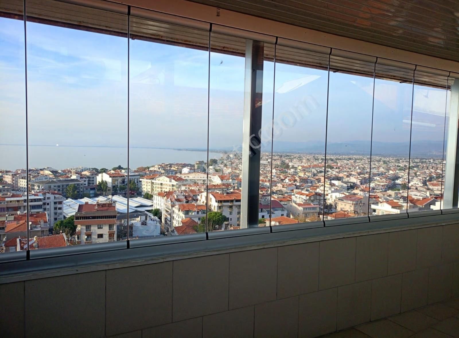 Eşsiz Panaromik Deniz Manzaralı Kiralık Çatı Dubleksi Daire - Görsel 22