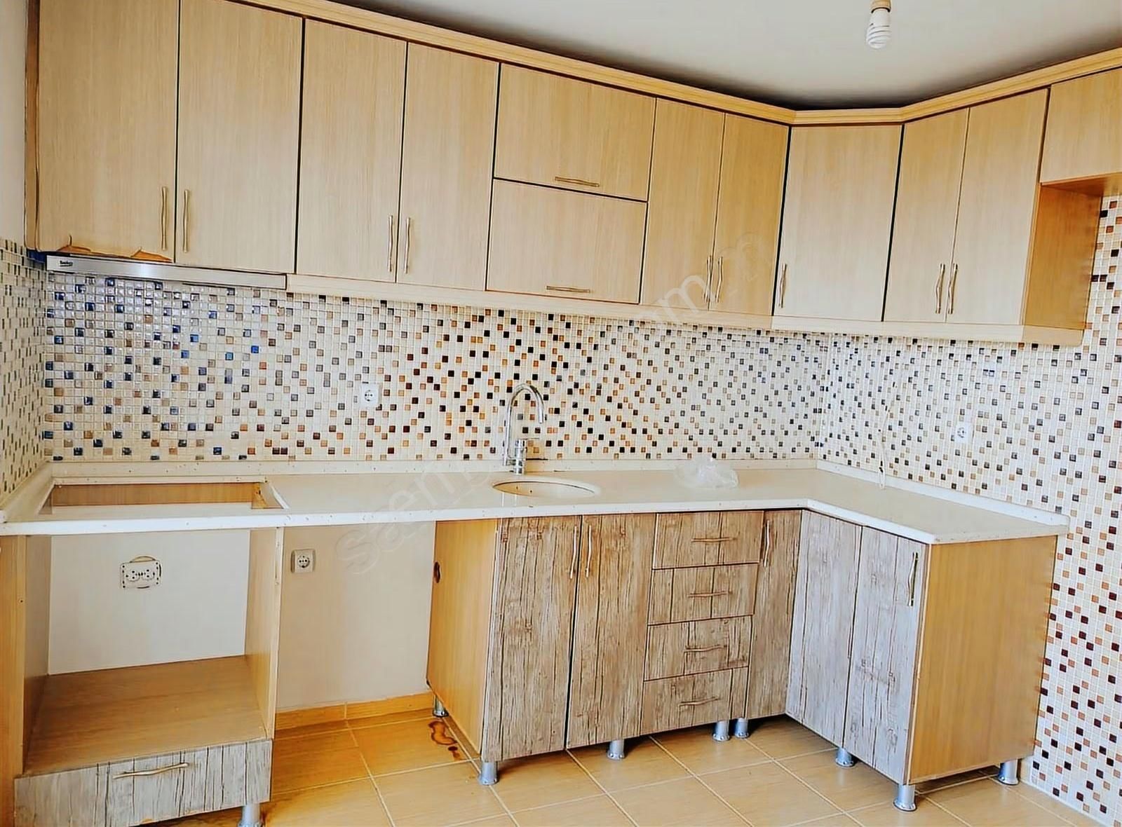 Eşsiz Panaromik Deniz Manzaralı Kiralık Çatı Dubleksi Daire - Görsel 28