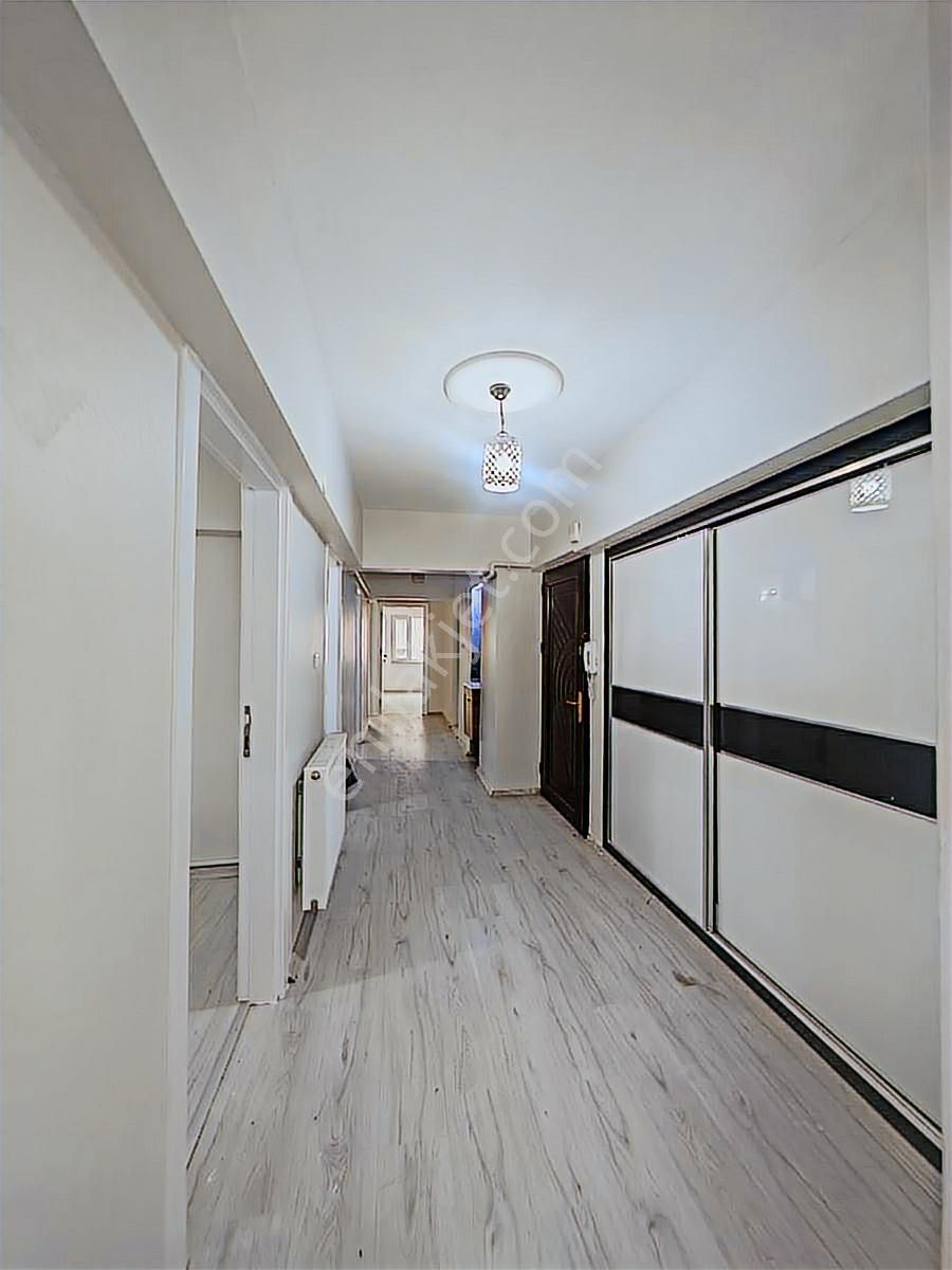 Merkezde Garaj Yakını Arakat 3+1* 140m2 Daire - Görsel 3