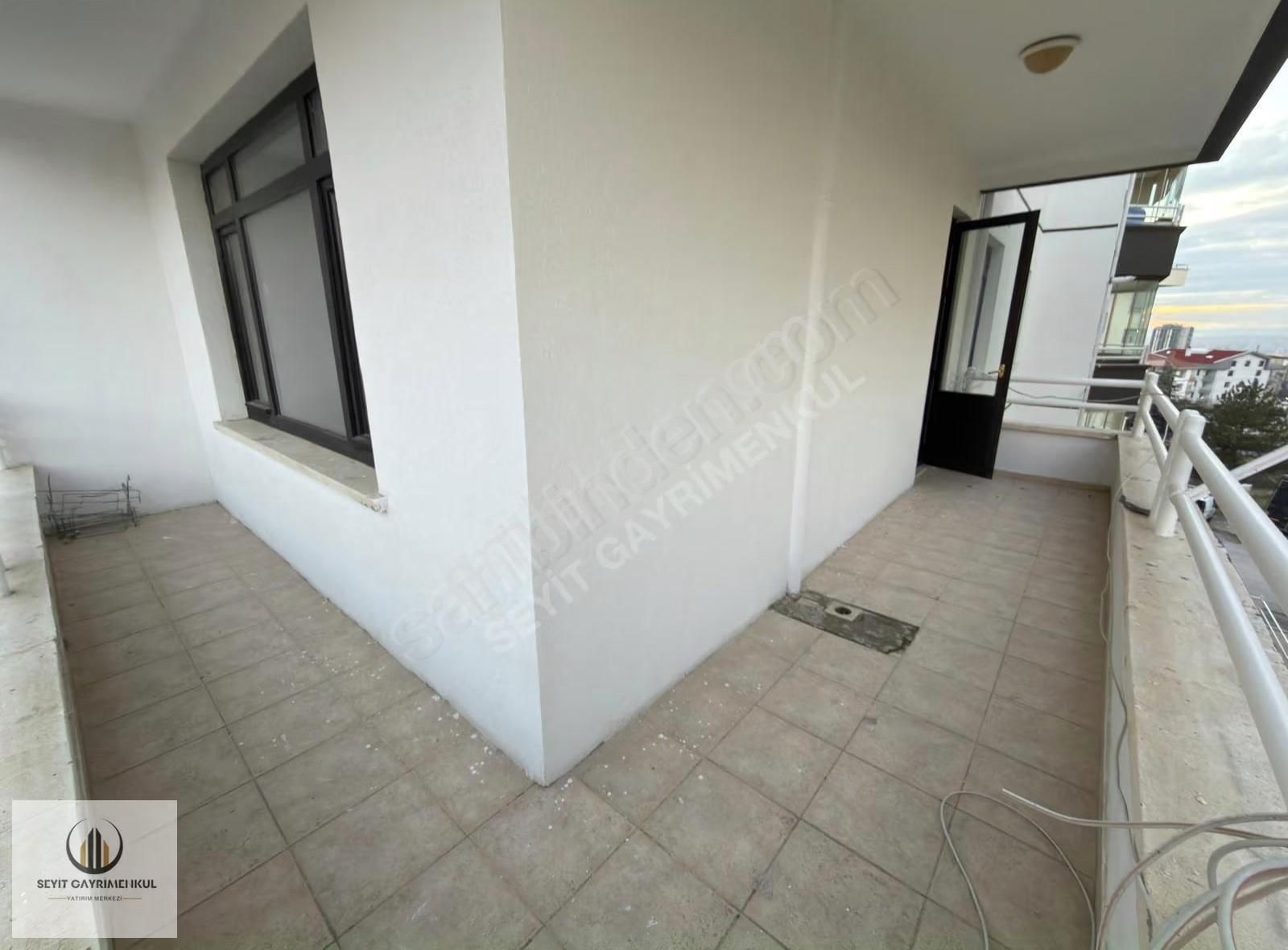 ▄seyit Gayrimenkul▄ata Kule Manzaralı Şömineli Full Yapılı G/b - Görsel 12