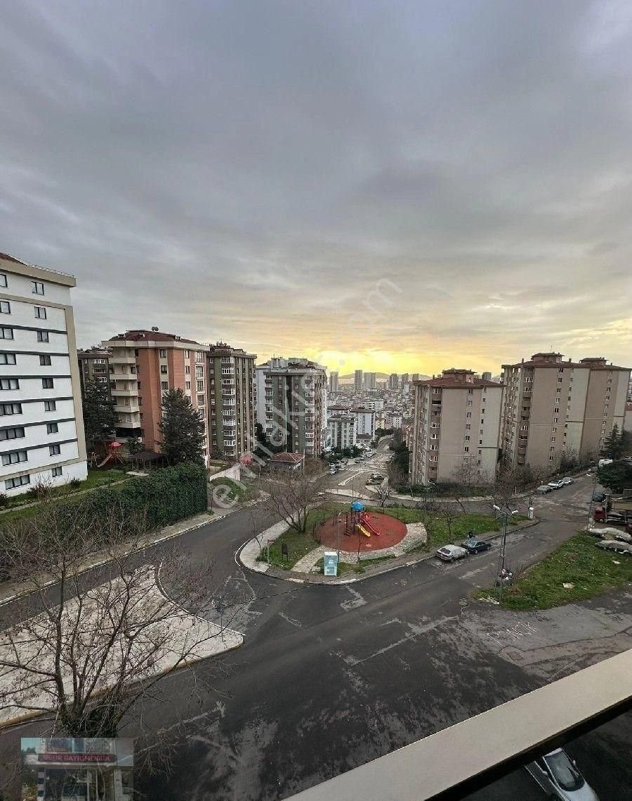 Hürriyet Mah Deniz Ve Adalar Manzaralı Ebeveyn Banyolu 3+1 - Görsel 10
