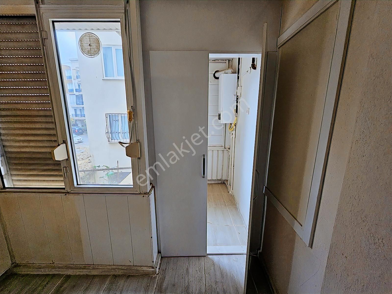 Meşrutiyet Mahallesi Kiralık 3+1 Doğalgazlı Önü Açık Ferah Daire - Görsel 14