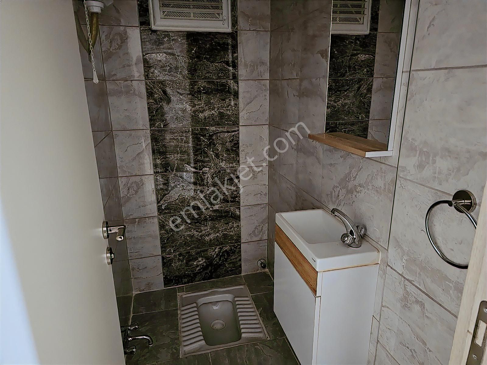Meşrutiyet Mahallesi Kiralık 3+1 Doğalgazlı Önü Açık Ferah Daire - Görsel 6