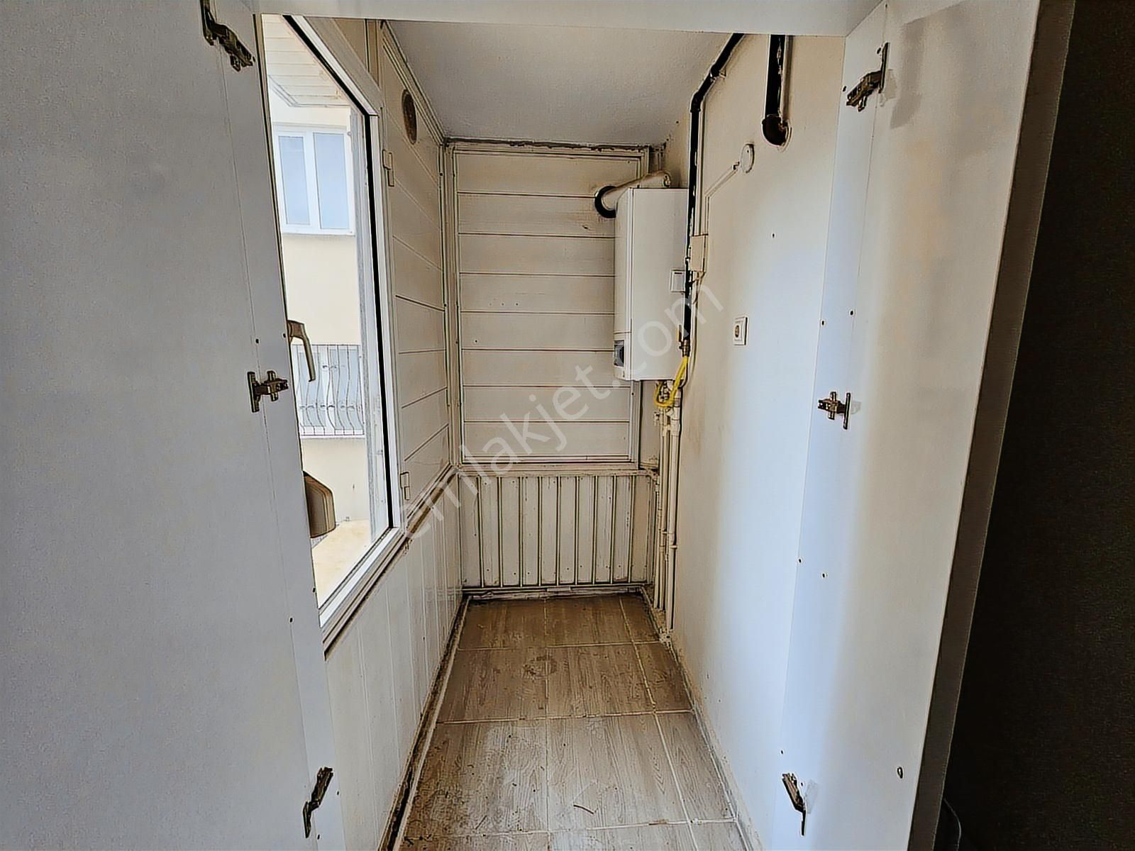 Meşrutiyet Mahallesi Kiralık 3+1 Doğalgazlı Önü Açık Ferah Daire - Görsel 15