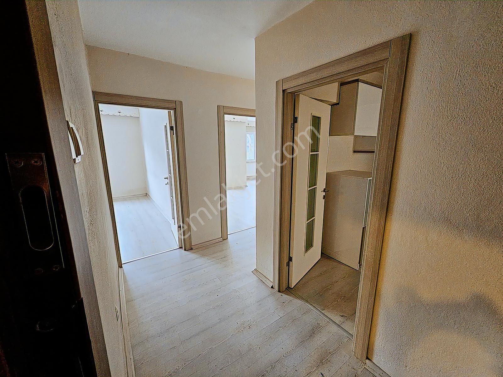 Meşrutiyet Mahallesi Kiralık 3+1 Doğalgazlı Önü Açık Ferah Daire - Görsel 11