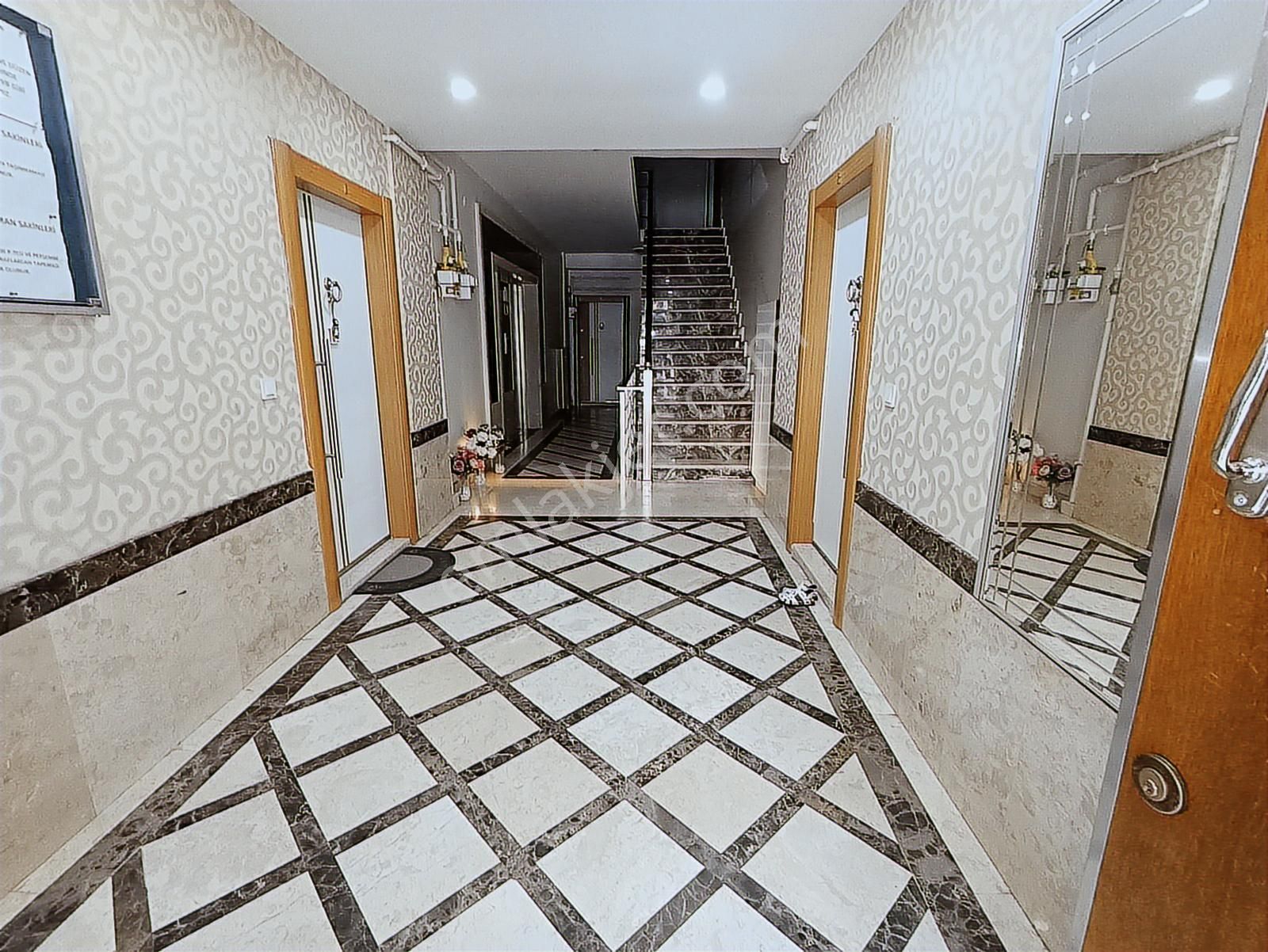 Küçükçekmece Yeni Binada Full Eşyalı Ankastreli Krediye Uygun Gi - Görsel 32