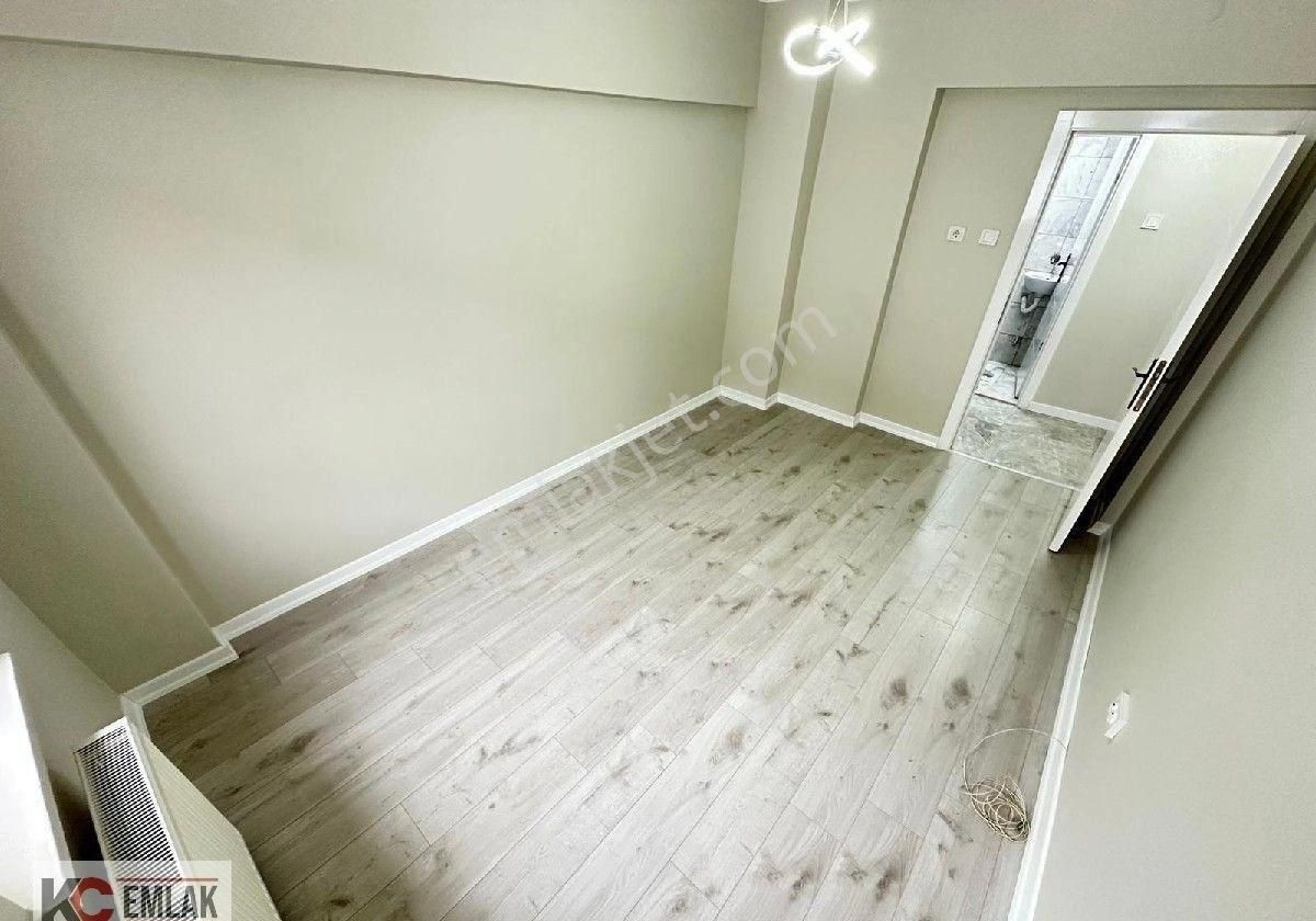 Kc Emlaktan Arakatta Ultra Luks Yapılı Daıre - Görsel 18