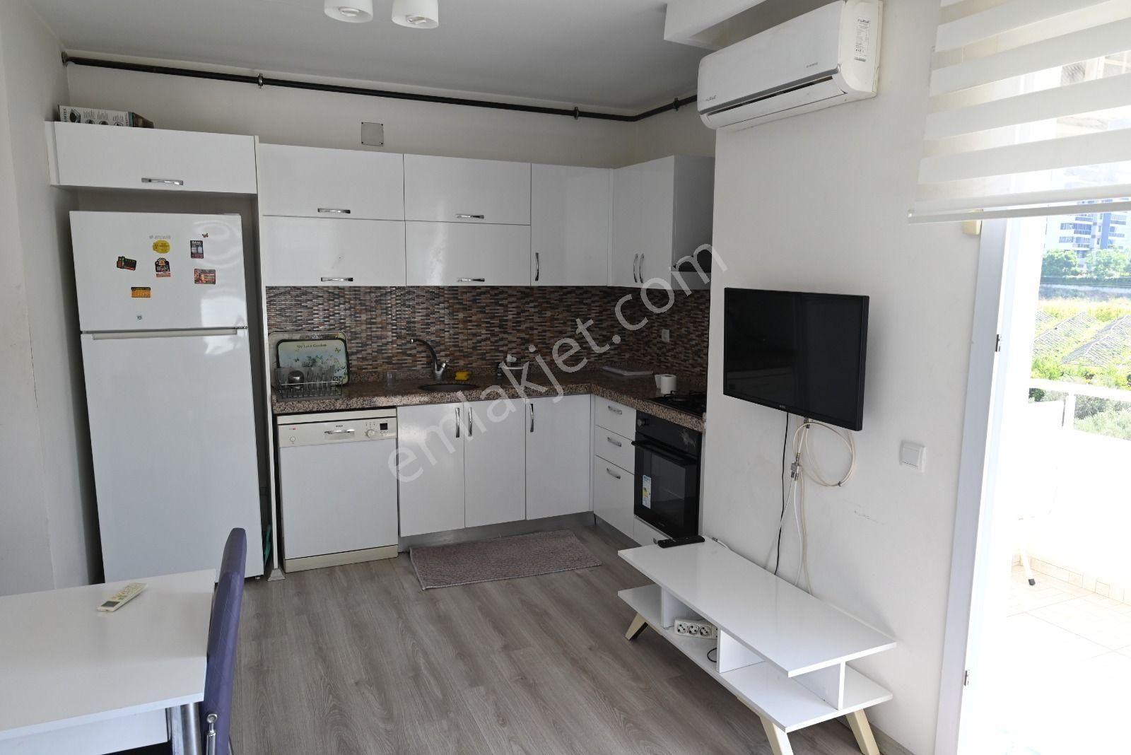 Üstünkentten Kuzeykent 34. Cadde Üzeri Eşyalı 1+1 Kiralık Daire