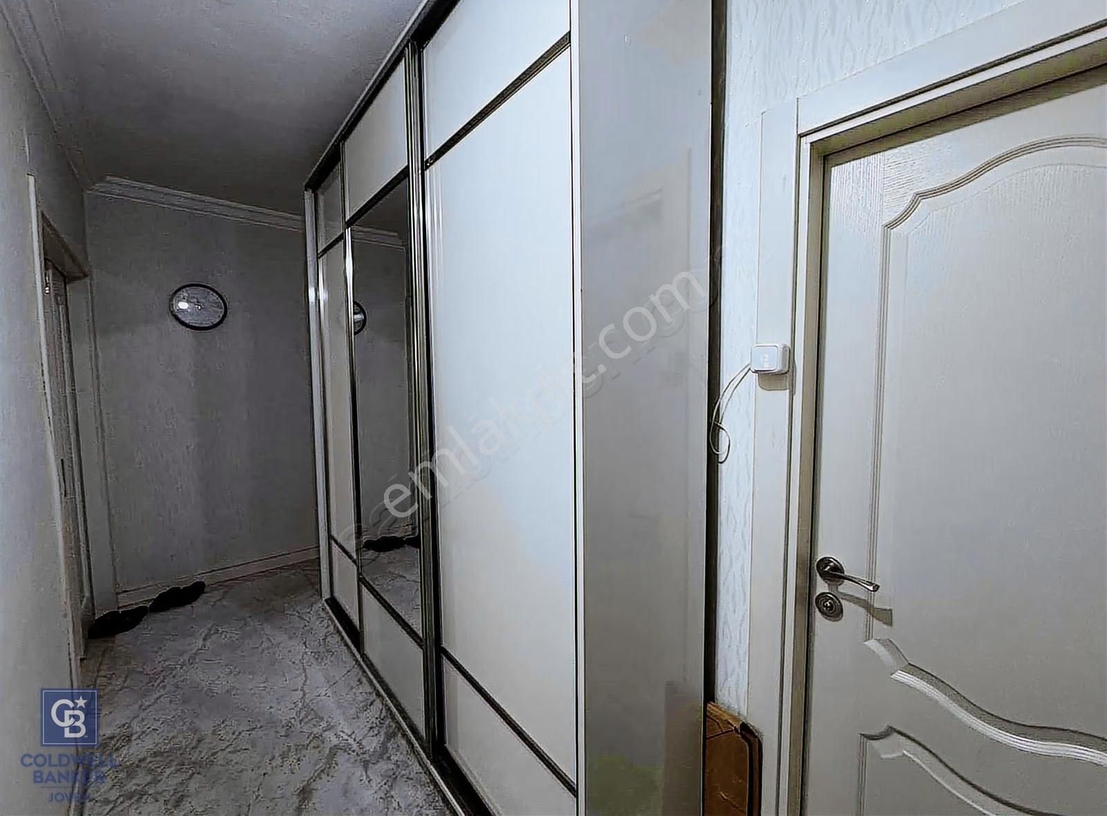 Fırsat!!! Serhat'ta Satılık 3+1 Arakat Yapılı Daire! - Görsel 6