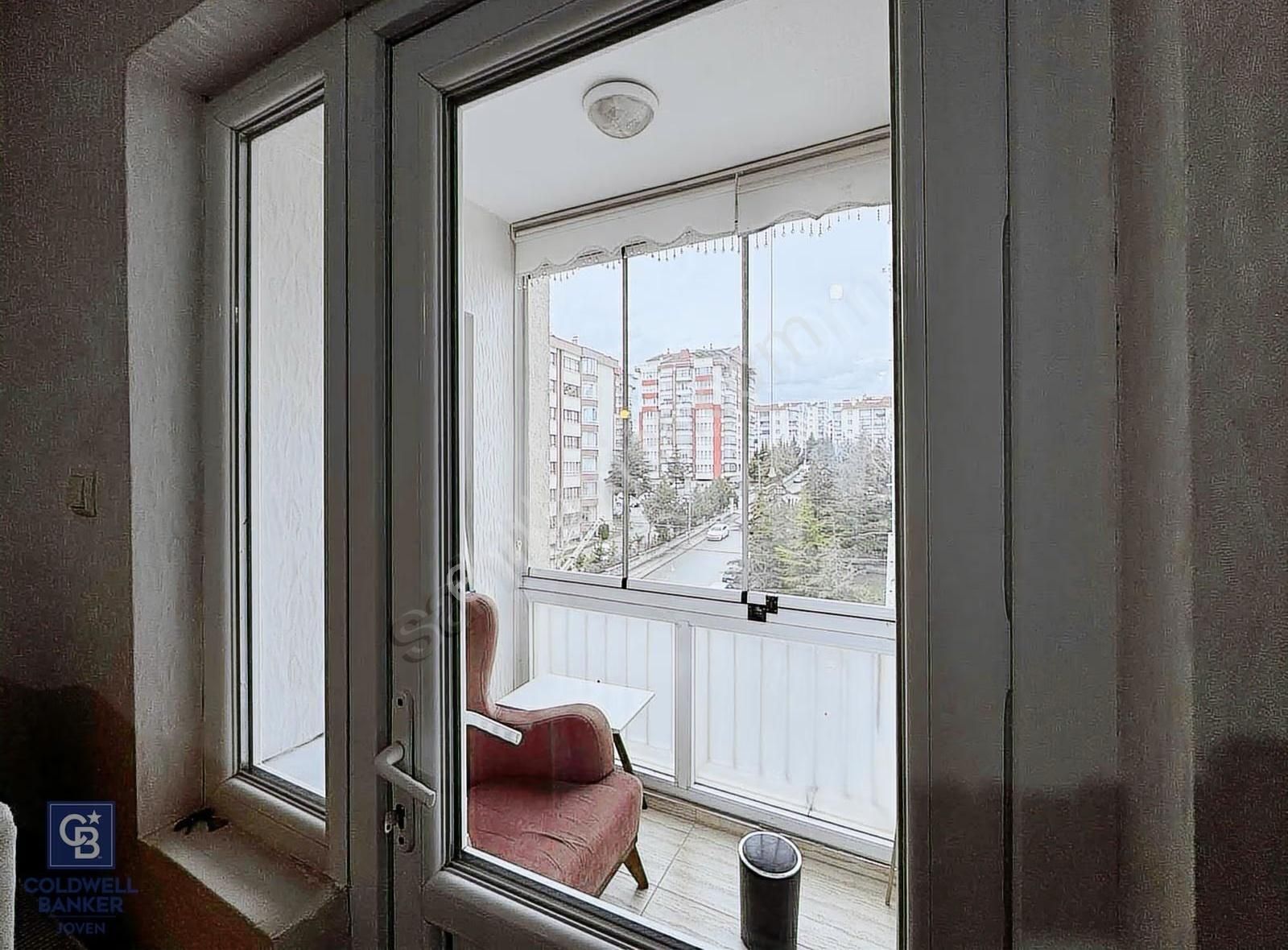 Fırsat!!! Serhat'ta Satılık 3+1 Arakat Yapılı Daire! - Görsel 8