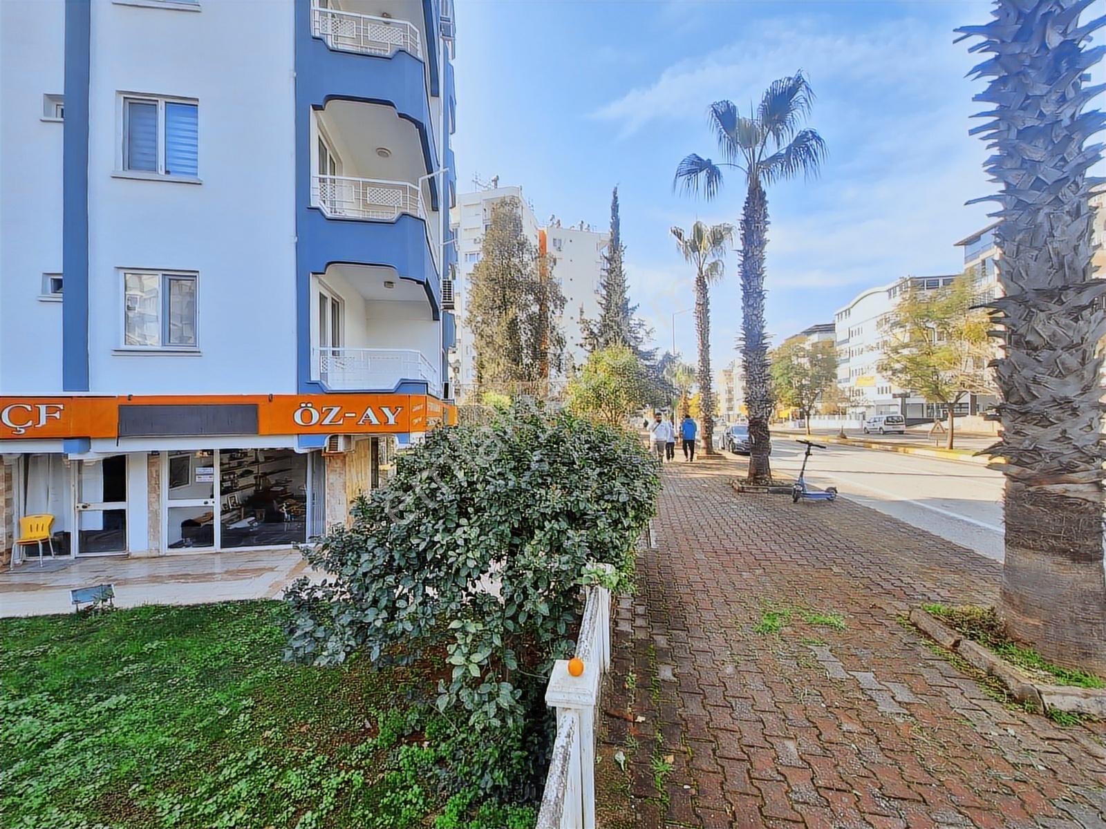 Konyaaltı Ögretmenevlerinde Ana Cadde 16 M2 - Görsel 3
