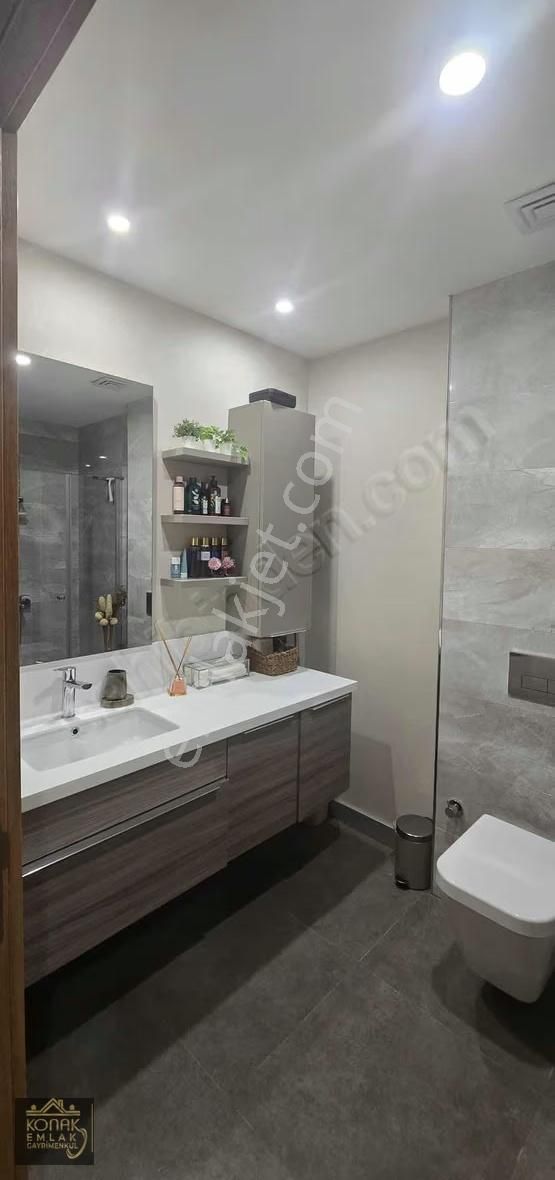 Bahçeşehir İkinci Kısımda Satılık Daire - Görsel 2