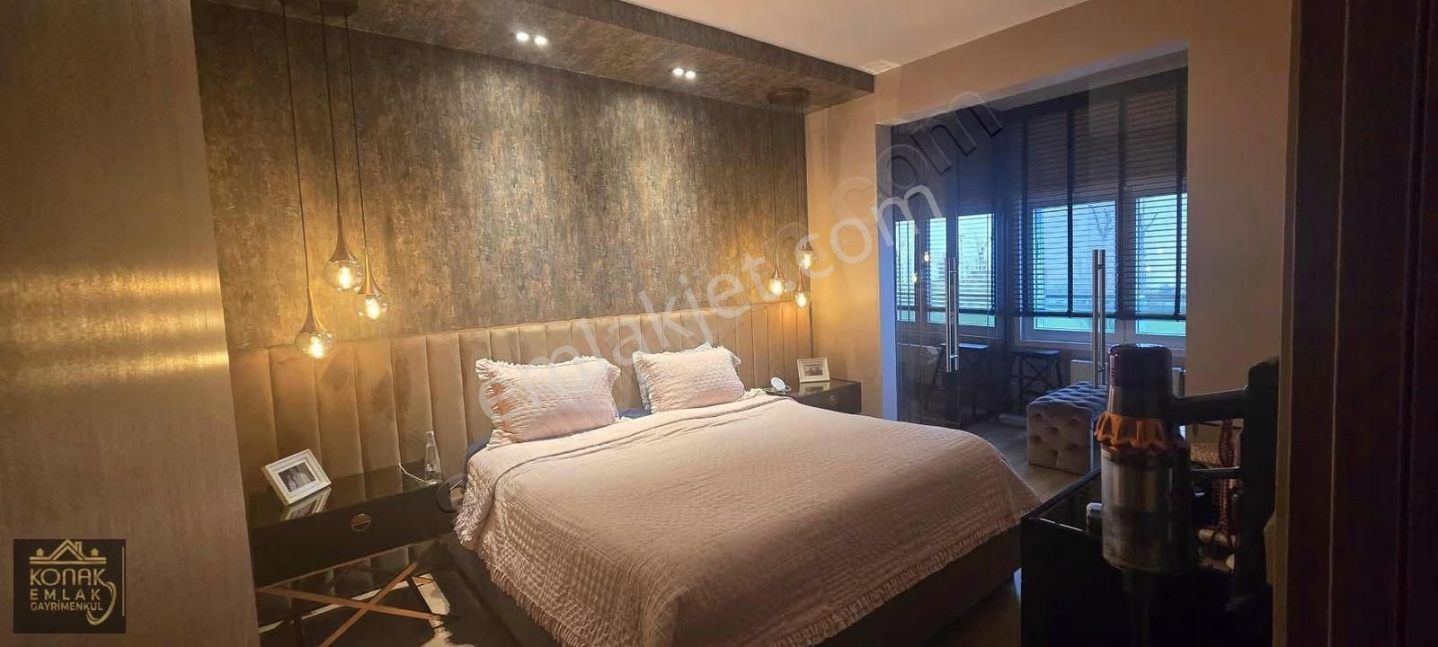 Bahçeşehir İkinci Kısımda Satılık Daire - Görsel 3