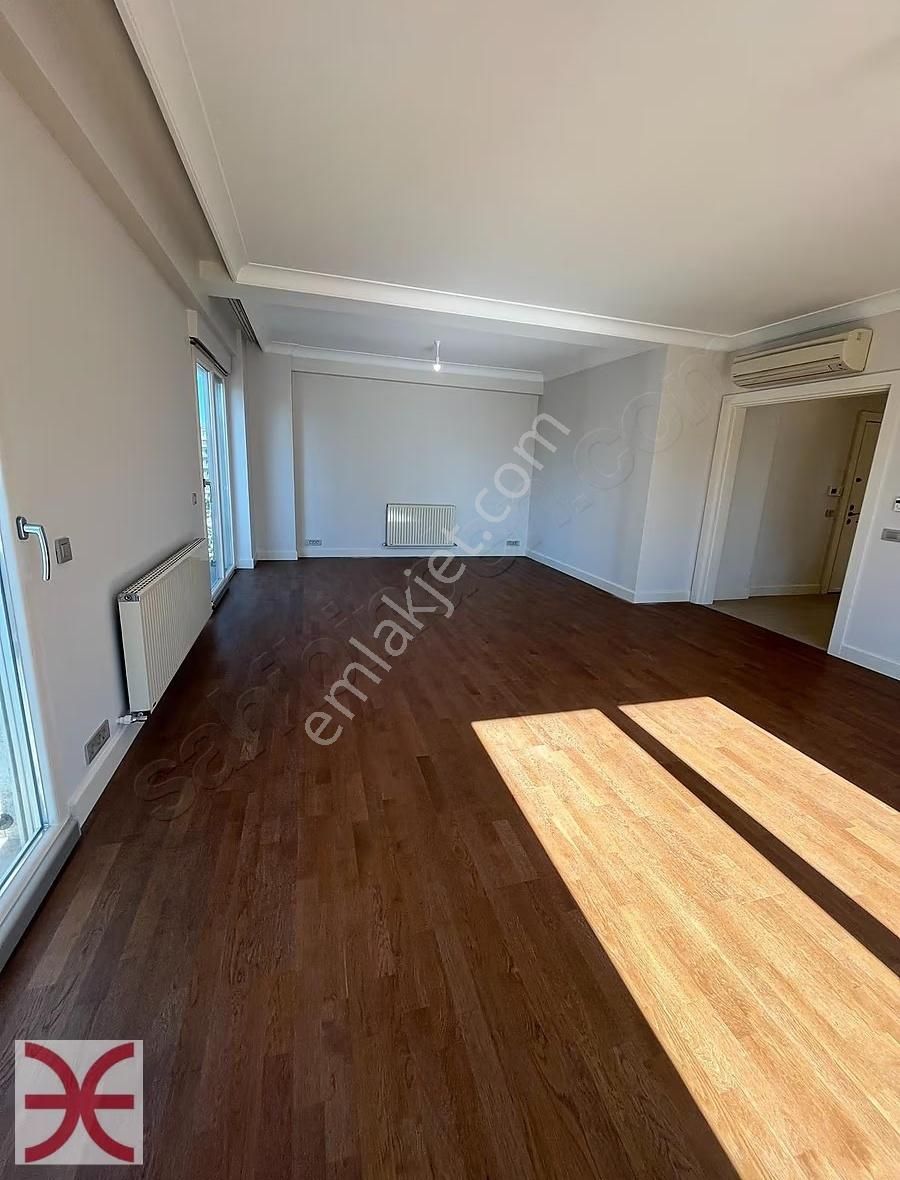 Caddebostan Sahil Ve Bağdatcaddesi Arasında Denizmanzaralı 3+1 - Görsel 12