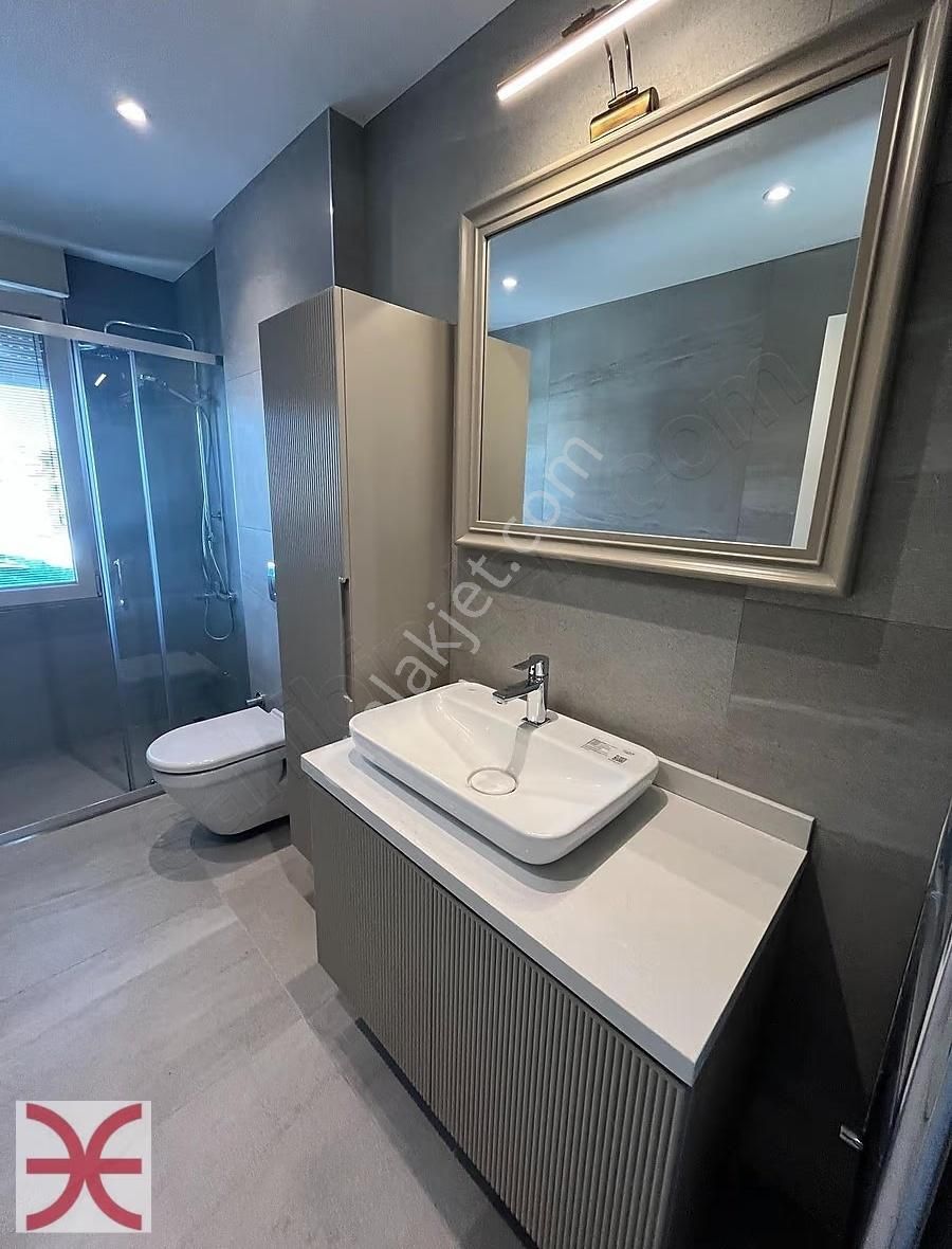 Caddebostan Sahil Ve Bağdatcaddesi Arasında Denizmanzaralı 3+1 - Görsel 30