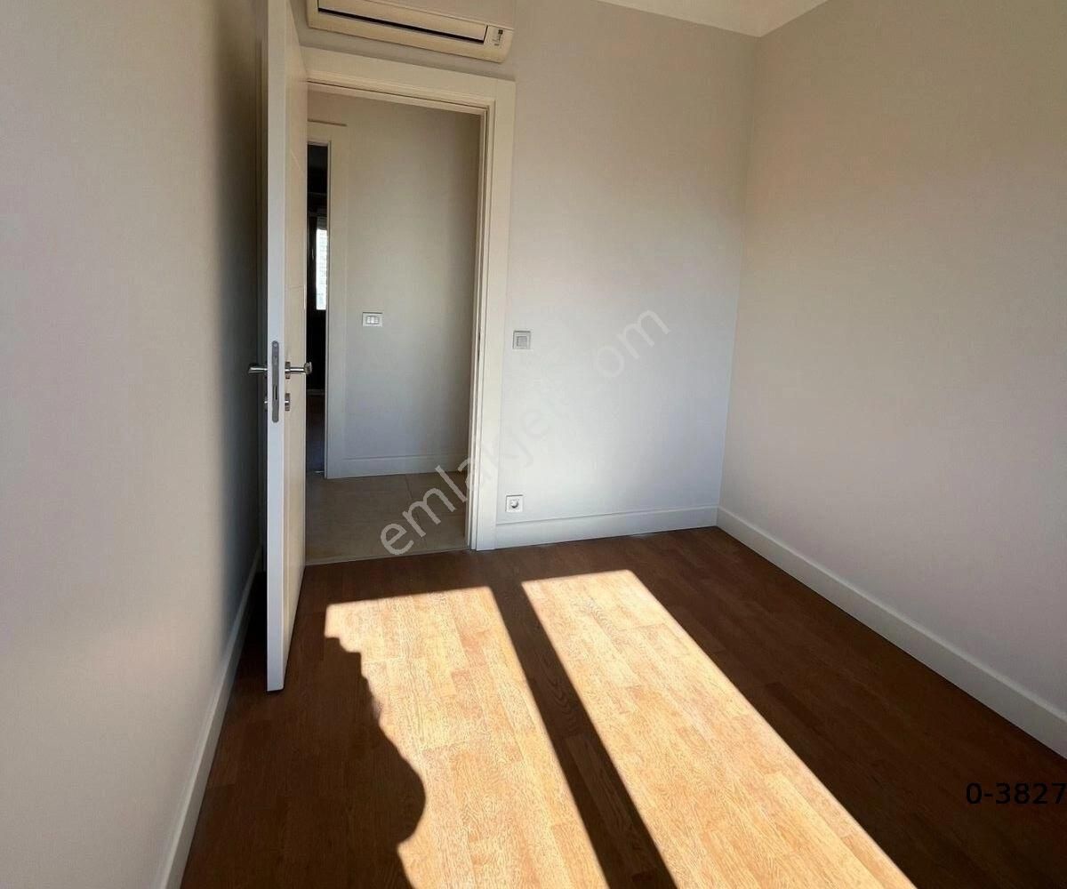 Caddebostan Sahil Ve Bağdat Caddesi Arasında Deniz Manzaralı 3+1 Katta Tek Satılık Daire. - Görsel 31